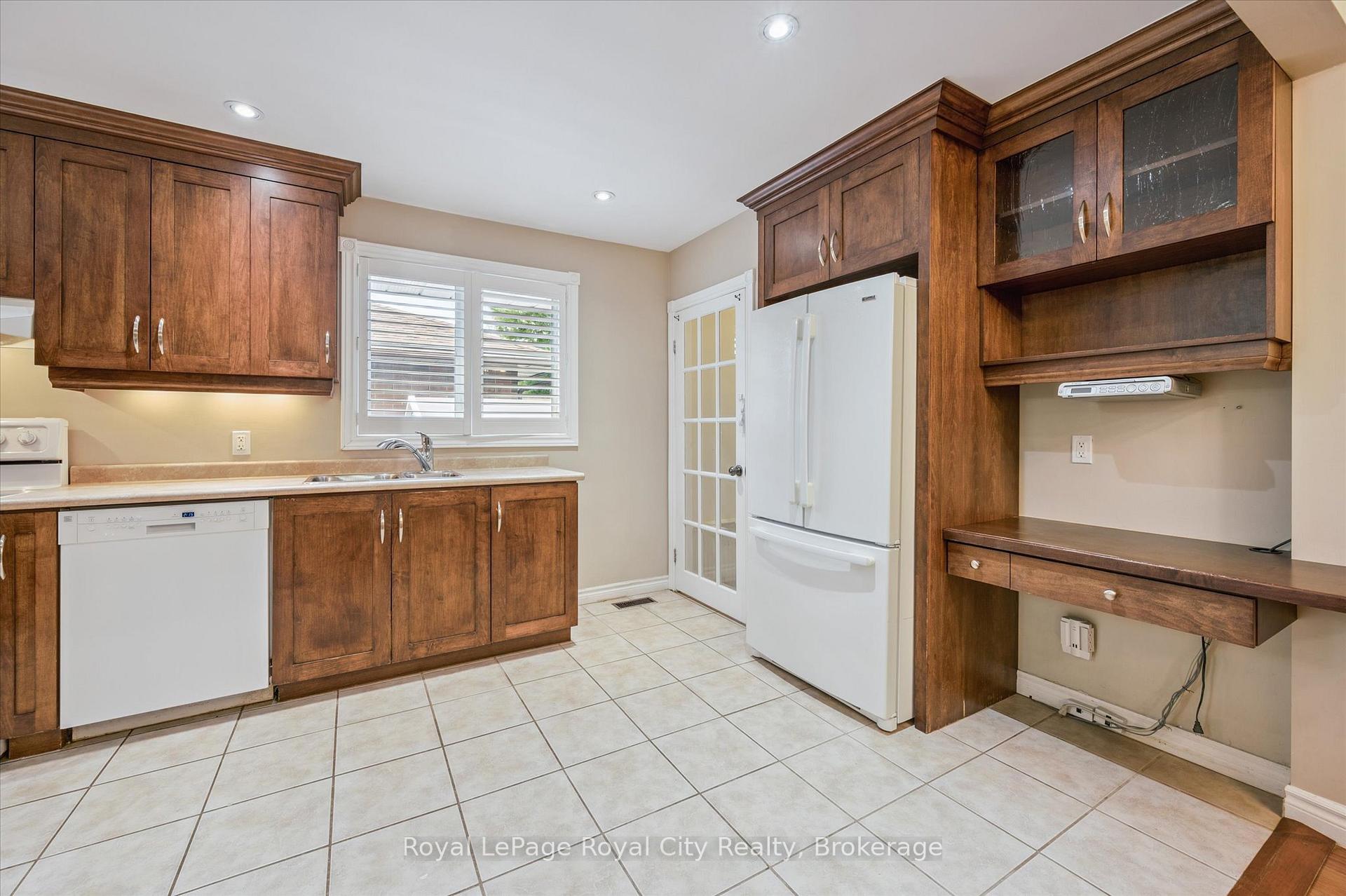 Photo 12 of 190 Waverley Drive, Guelph, Riverside Park — HOMEH