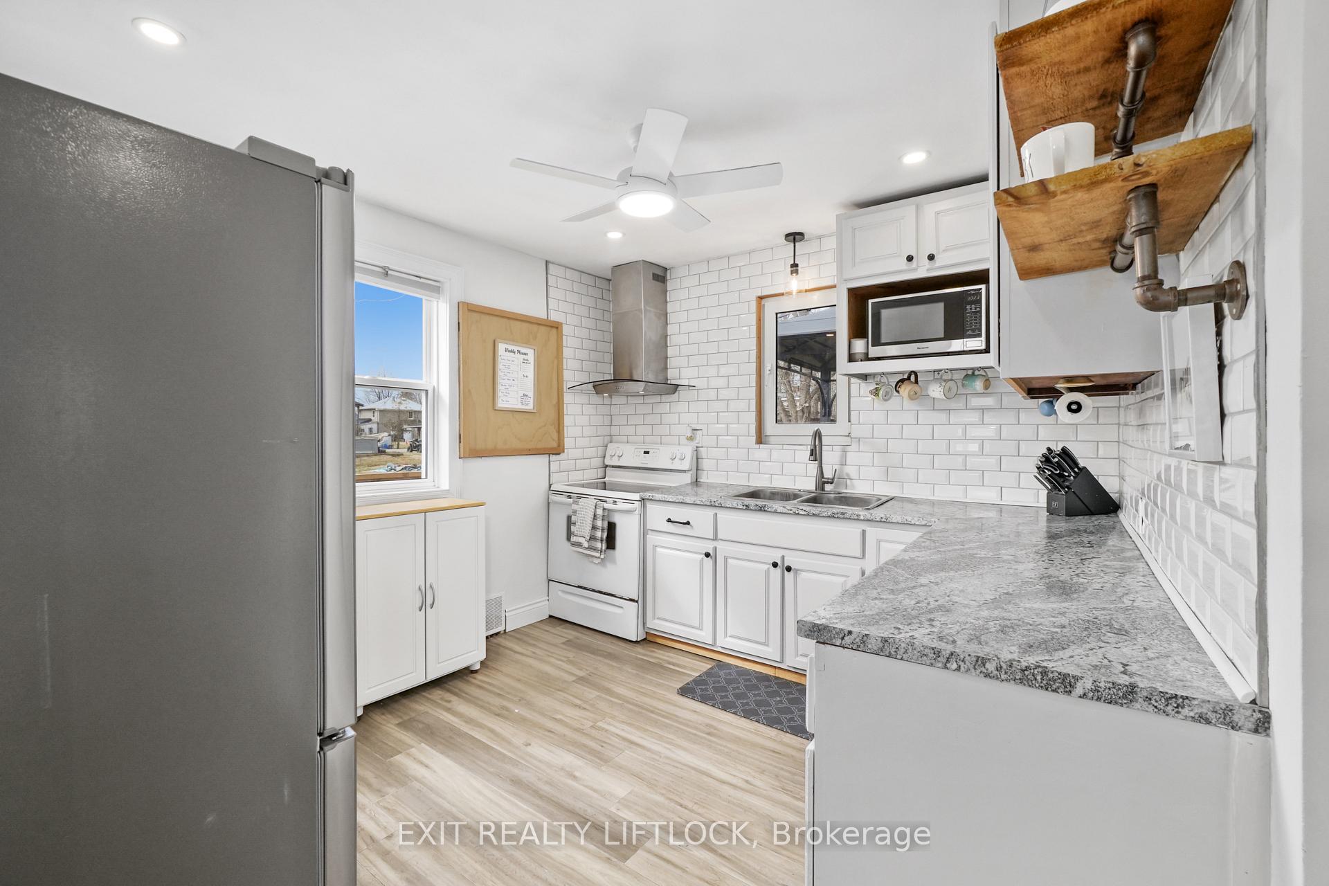 Photo 11 of 23 Wilson Street, Kawartha Lakes, Manvers — HOMEH