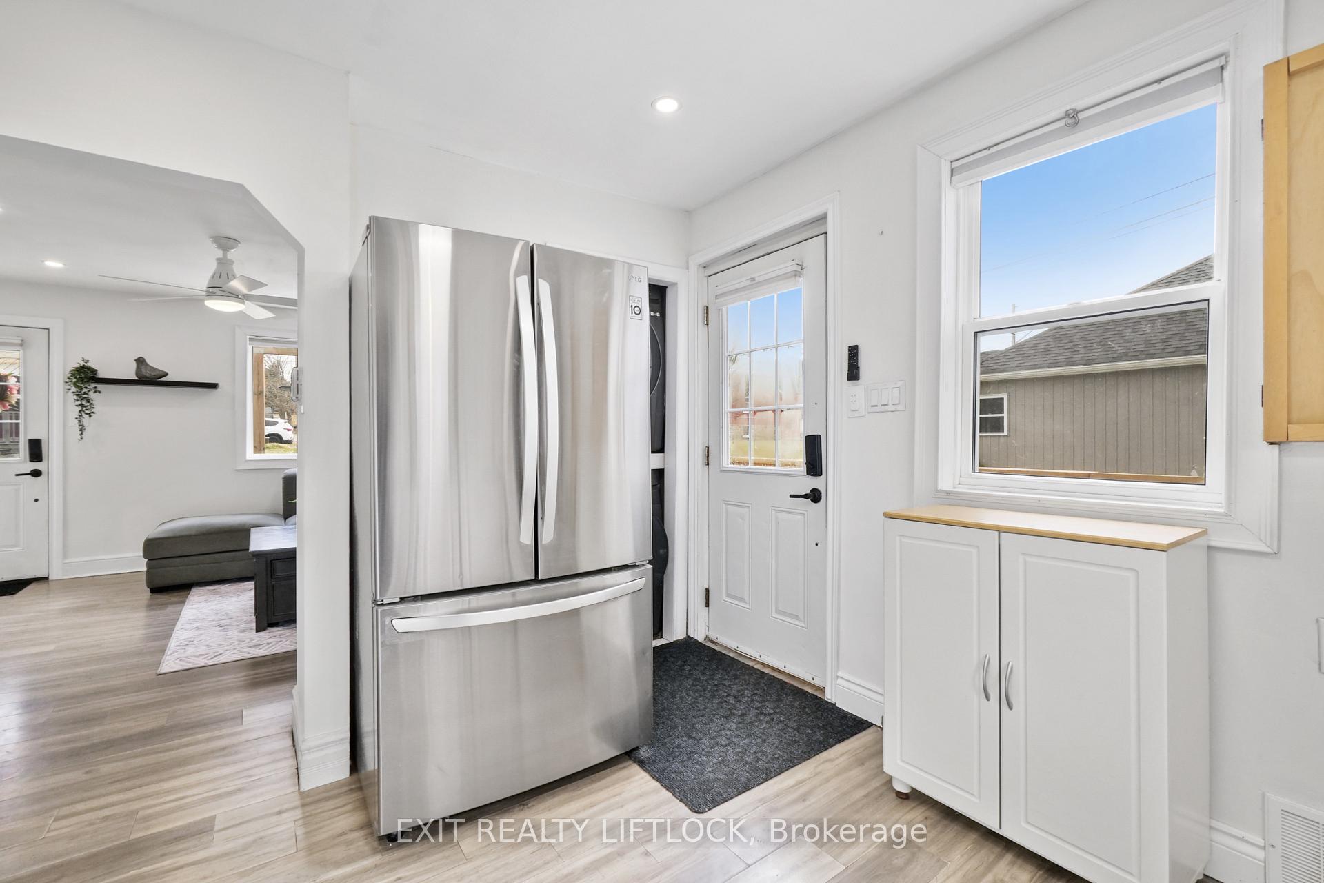 Photo 14 of 23 Wilson Street, Kawartha Lakes, Manvers — HOMEH