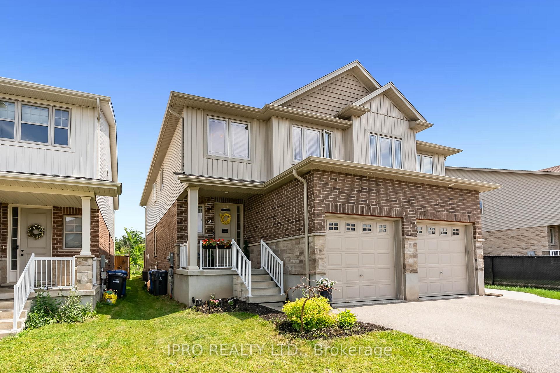 Photo 5 of 60 Dallan Drive, Guelph, Pineridge/Westminster Woods — HOMEH