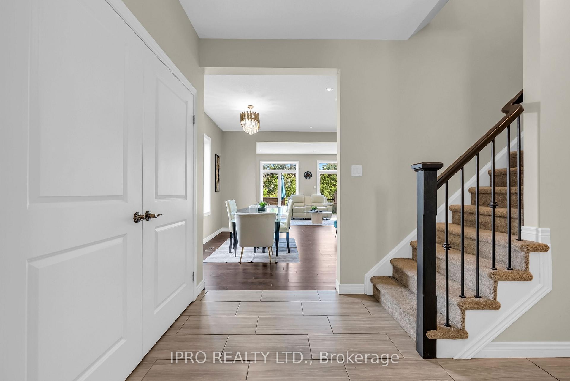 Photo 7 of 60 Dallan Drive, Guelph, Pineridge/Westminster Woods — HOMEH