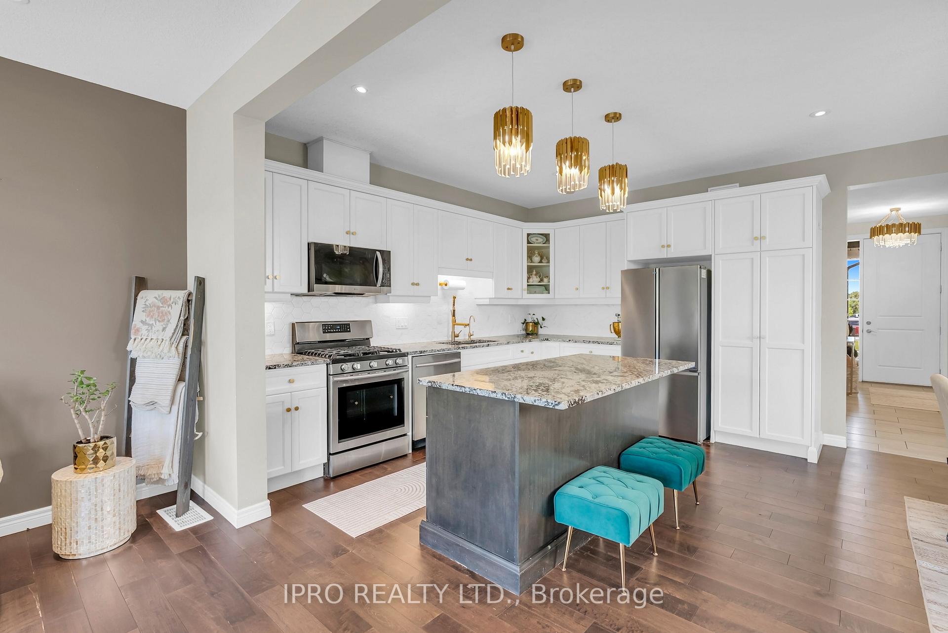 Photo 13 of 60 Dallan Drive, Guelph, Pineridge/Westminster Woods — HOMEH