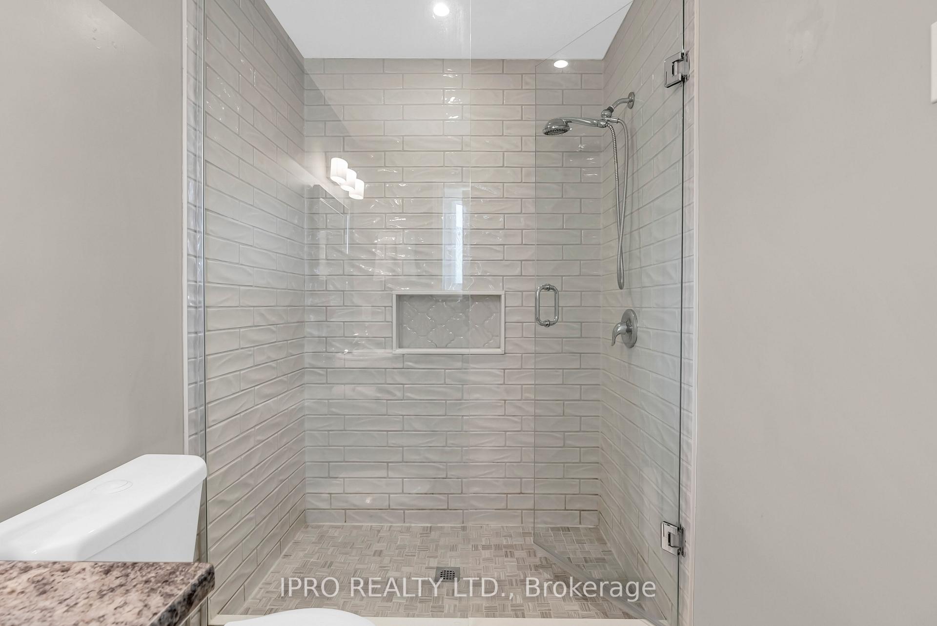 Photo 26 of 60 Dallan Drive, Guelph, Pineridge/Westminster Woods — HOMEH