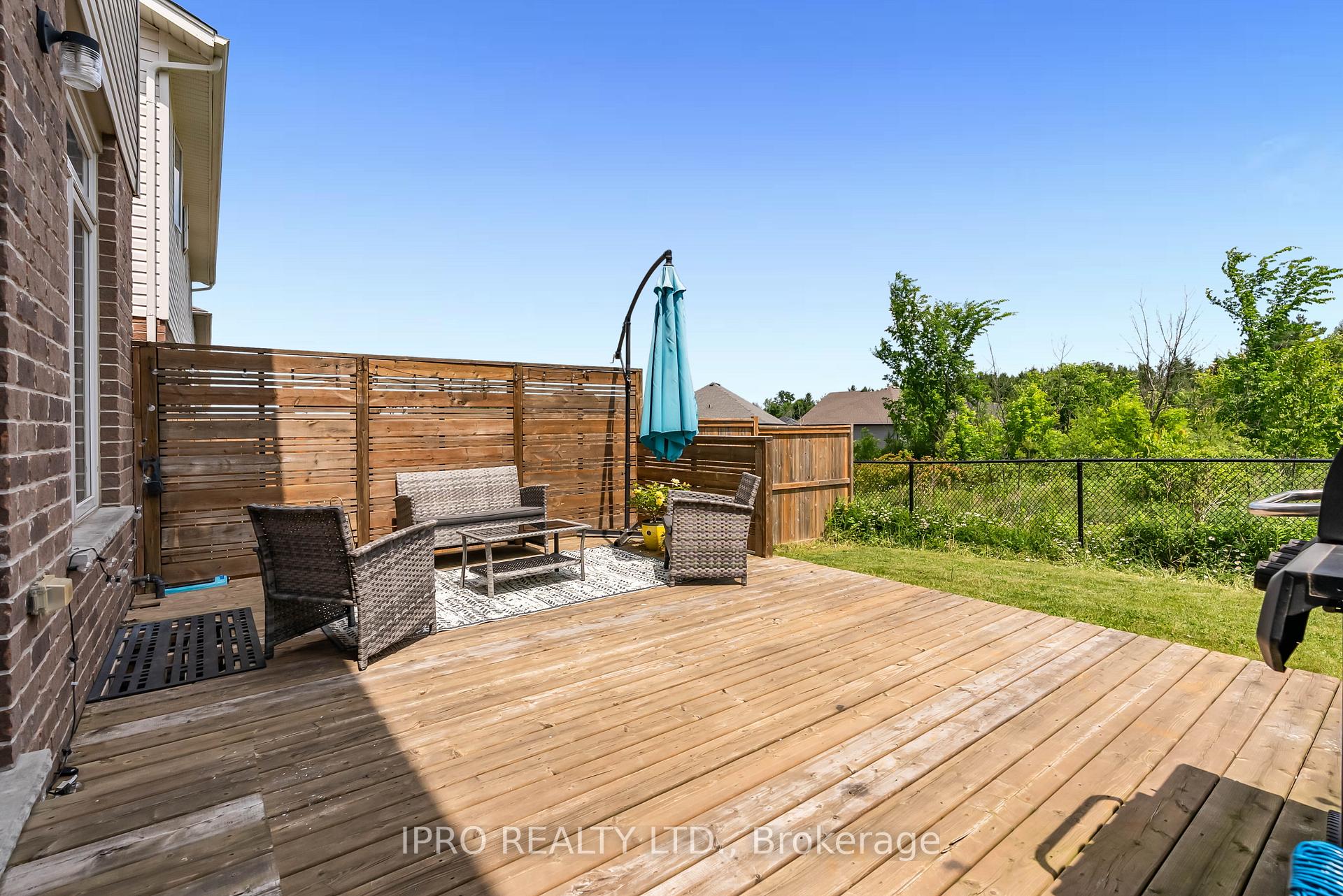 Photo 36 of 60 Dallan Drive, Guelph, Pineridge/Westminster Woods — HOMEH