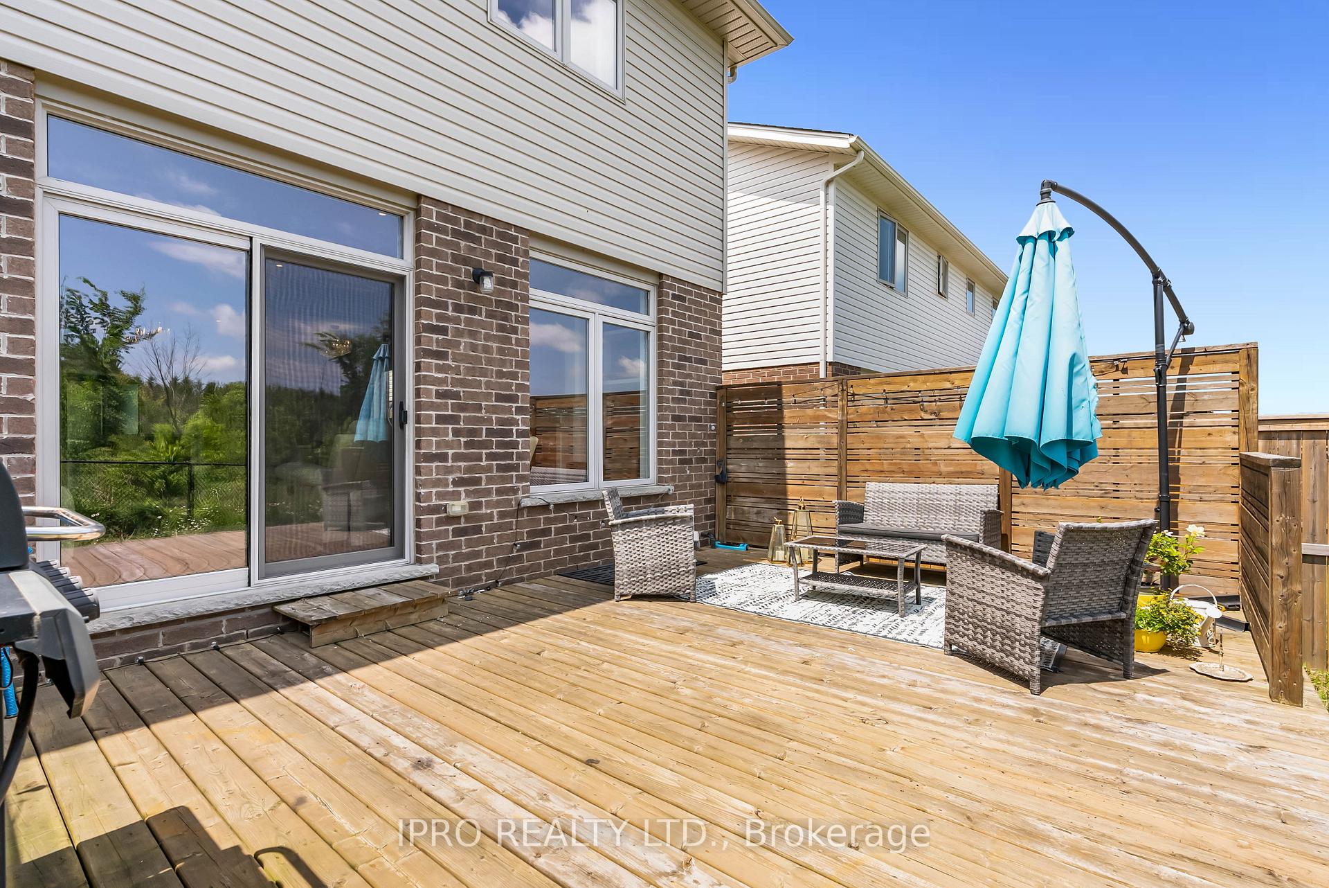 Photo 37 of 60 Dallan Drive, Guelph, Pineridge/Westminster Woods — HOMEH