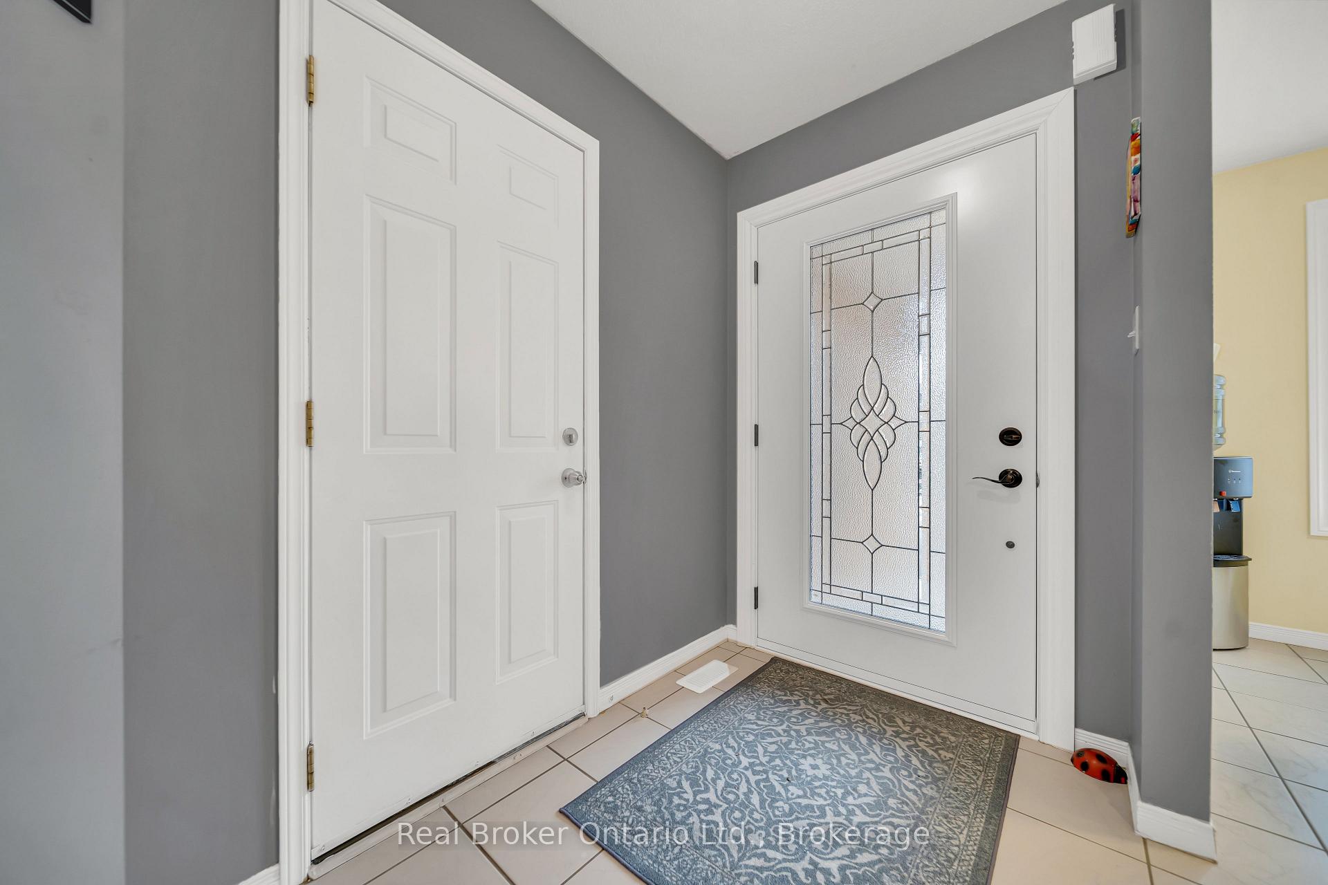 Photo 6 of 86 Milson Crescent, Guelph, Kortright Hills — HOMEH