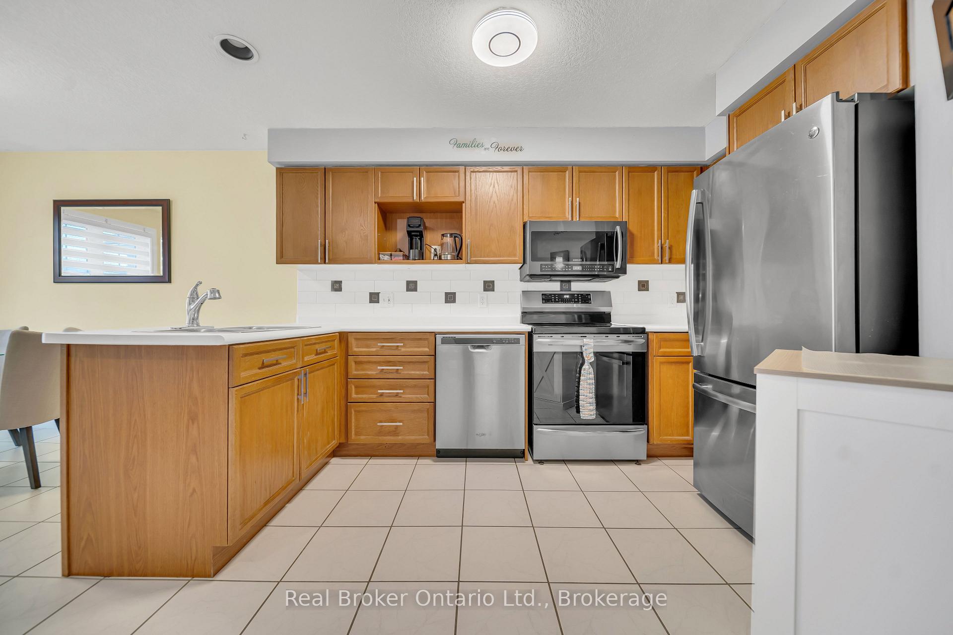 Photo 7 of 86 Milson Crescent, Guelph, Kortright Hills — HOMEH