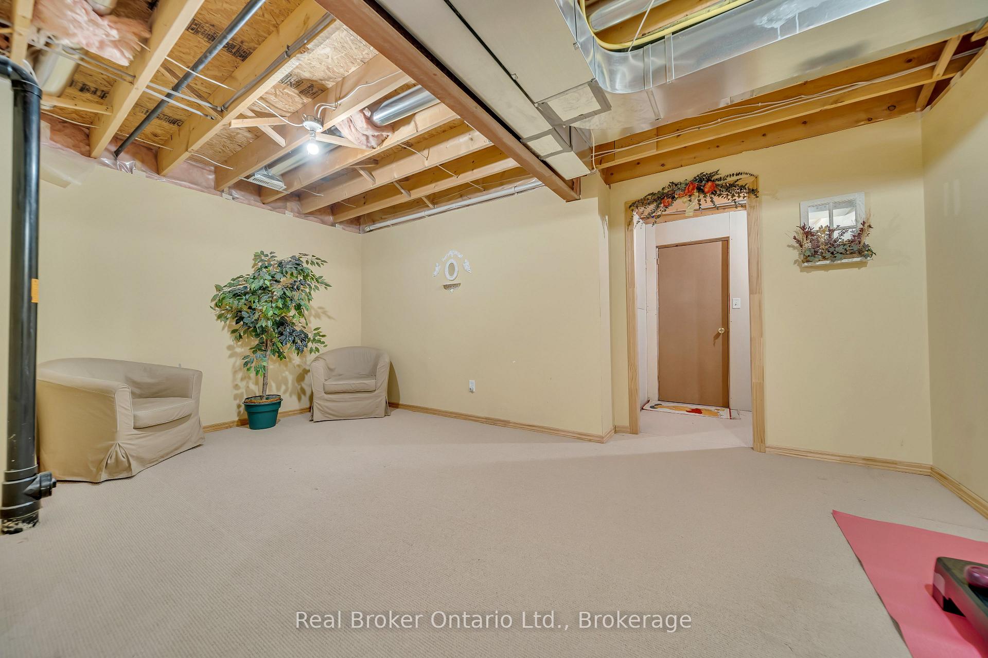 Photo 28 of 86 Milson Crescent, Guelph, Kortright Hills — HOMEH