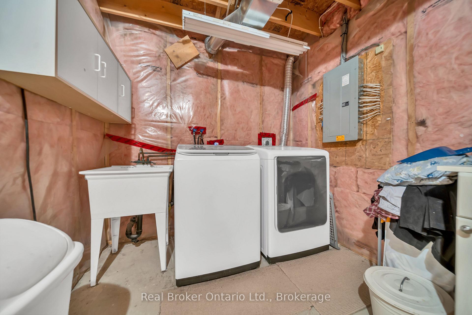 Photo 30 of 86 Milson Crescent, Guelph, Kortright Hills — HOMEH
