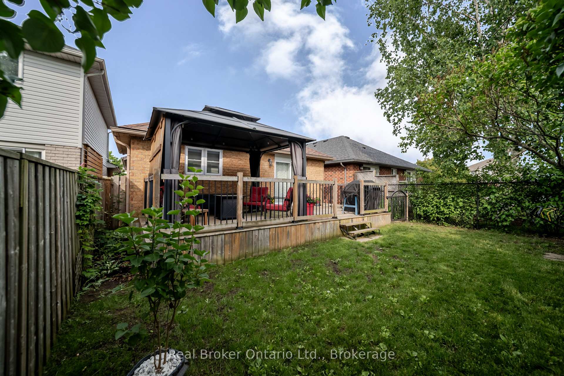 Photo 35 of 86 Milson Crescent, Guelph, Kortright Hills — HOMEH