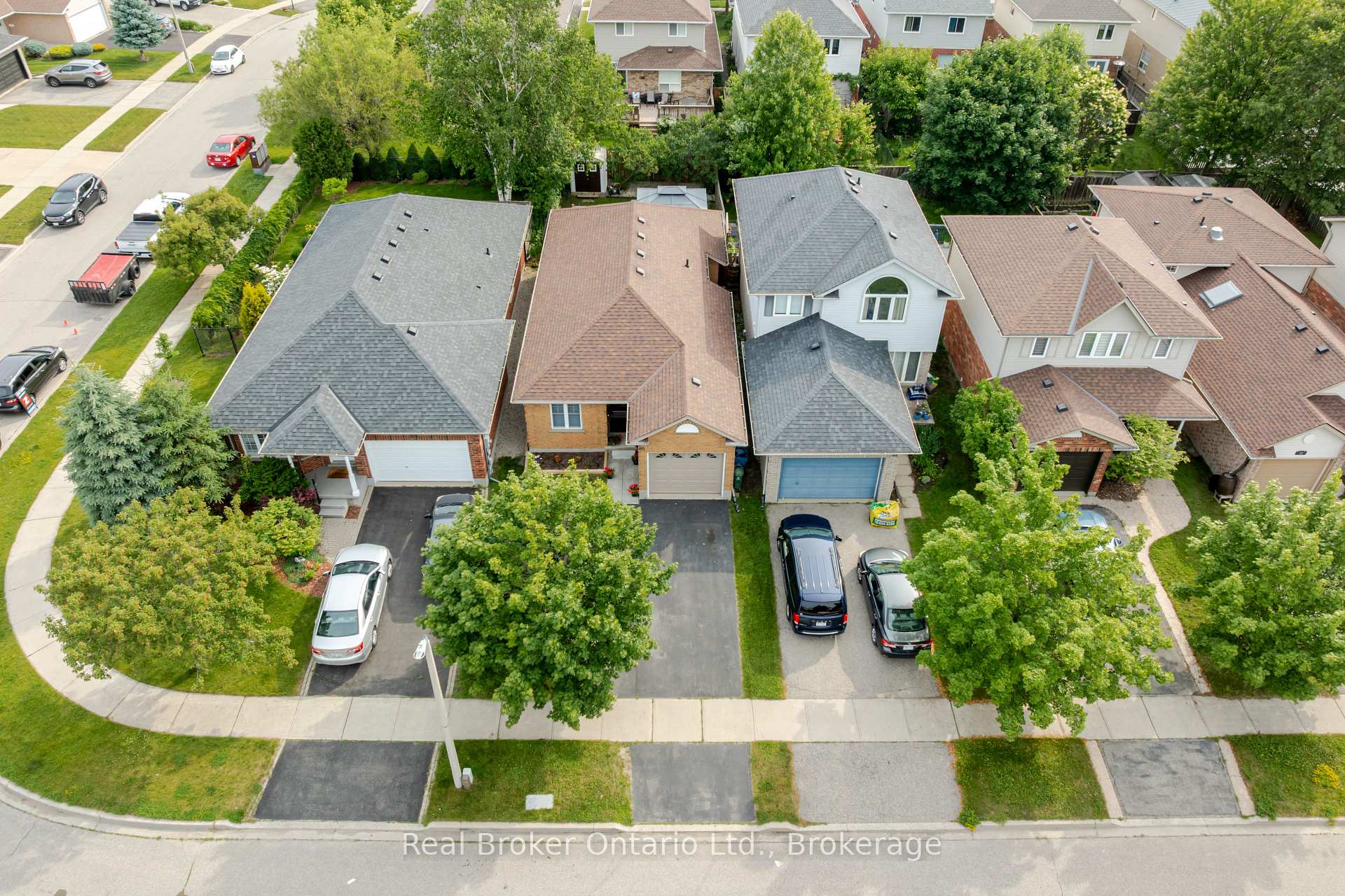 Photo 40 of 86 Milson Crescent, Guelph, Kortright Hills — HOMEH