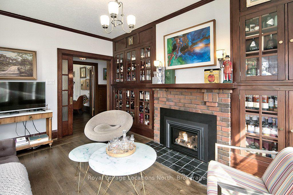 Photo 11 of 145 Bruce Street S, Blue Mountains — HOMEH
