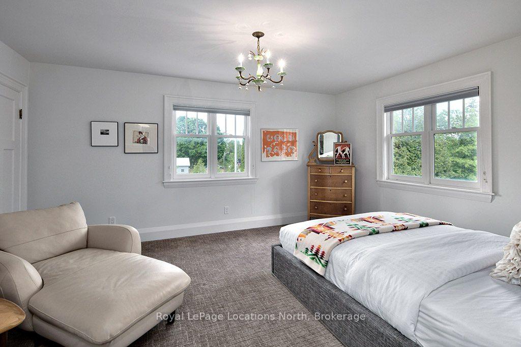 Photo 21 of 145 Bruce Street S, Blue Mountains — HOMEH
