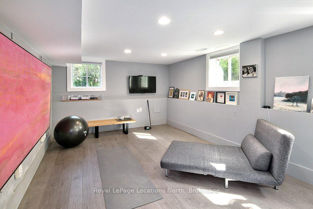 Photo 24 of 145 Bruce Street S, Blue Mountains — HOMEH
