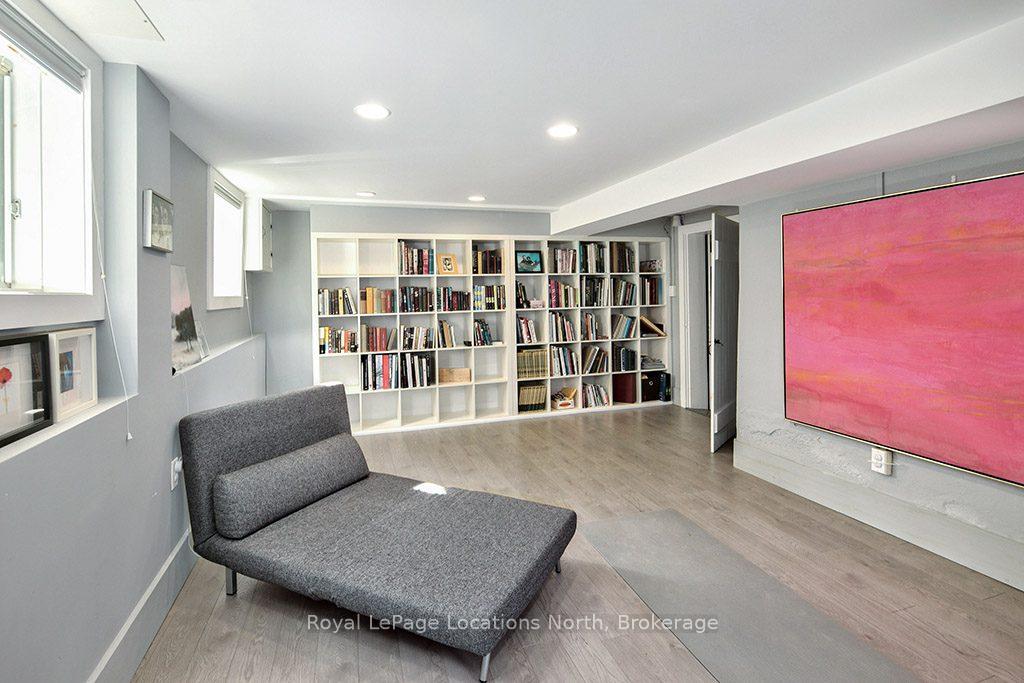 Photo 23 of 145 Bruce Street S, Blue Mountains — HOMEH