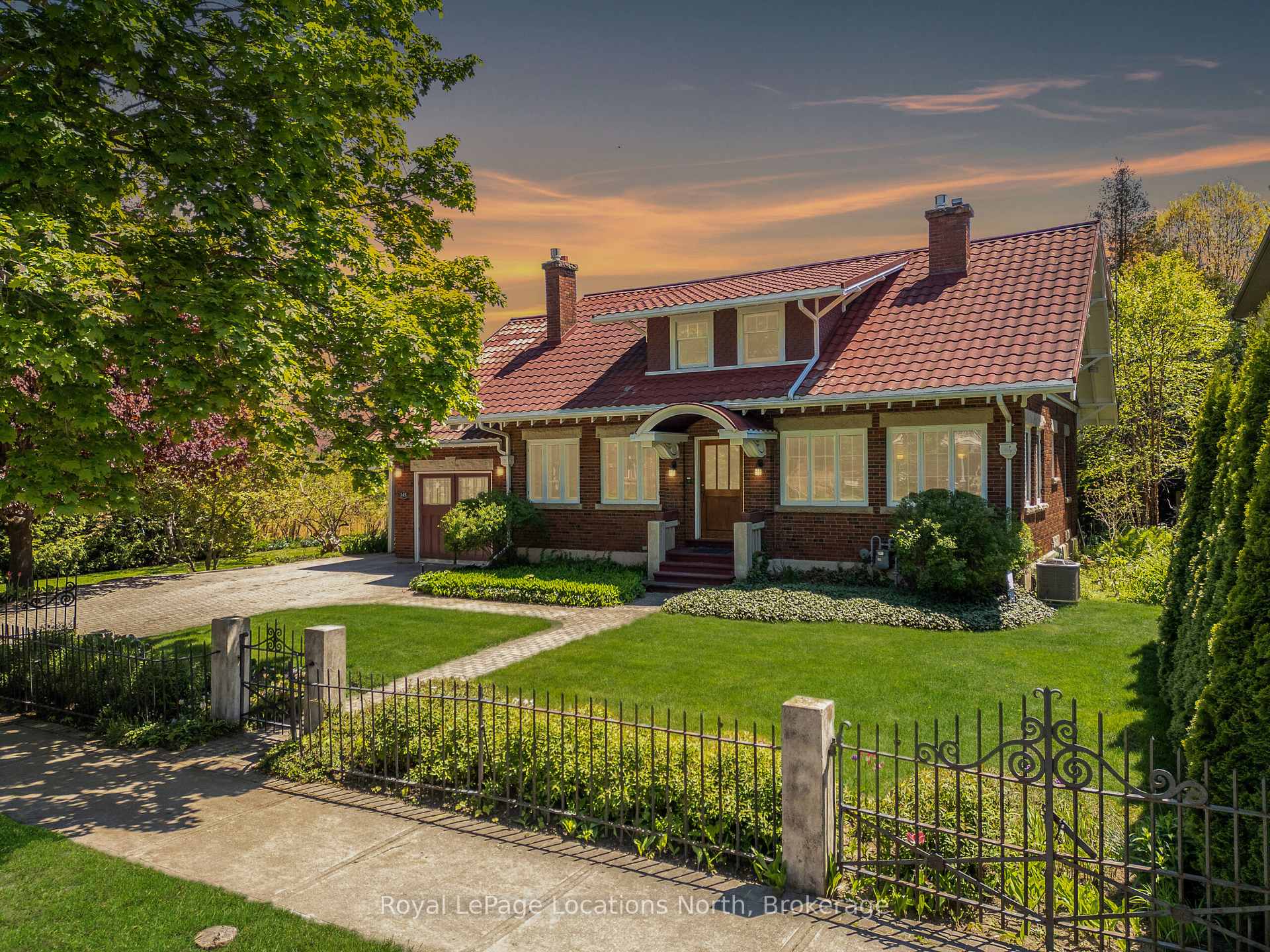 Photo 29 of 145 Bruce Street S, Blue Mountains — HOMEH