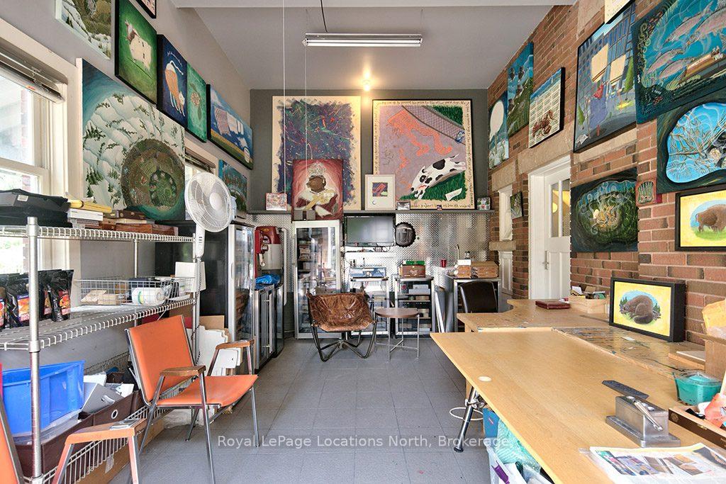 Photo 28 of 145 Bruce Street S, Blue Mountains — HOMEH