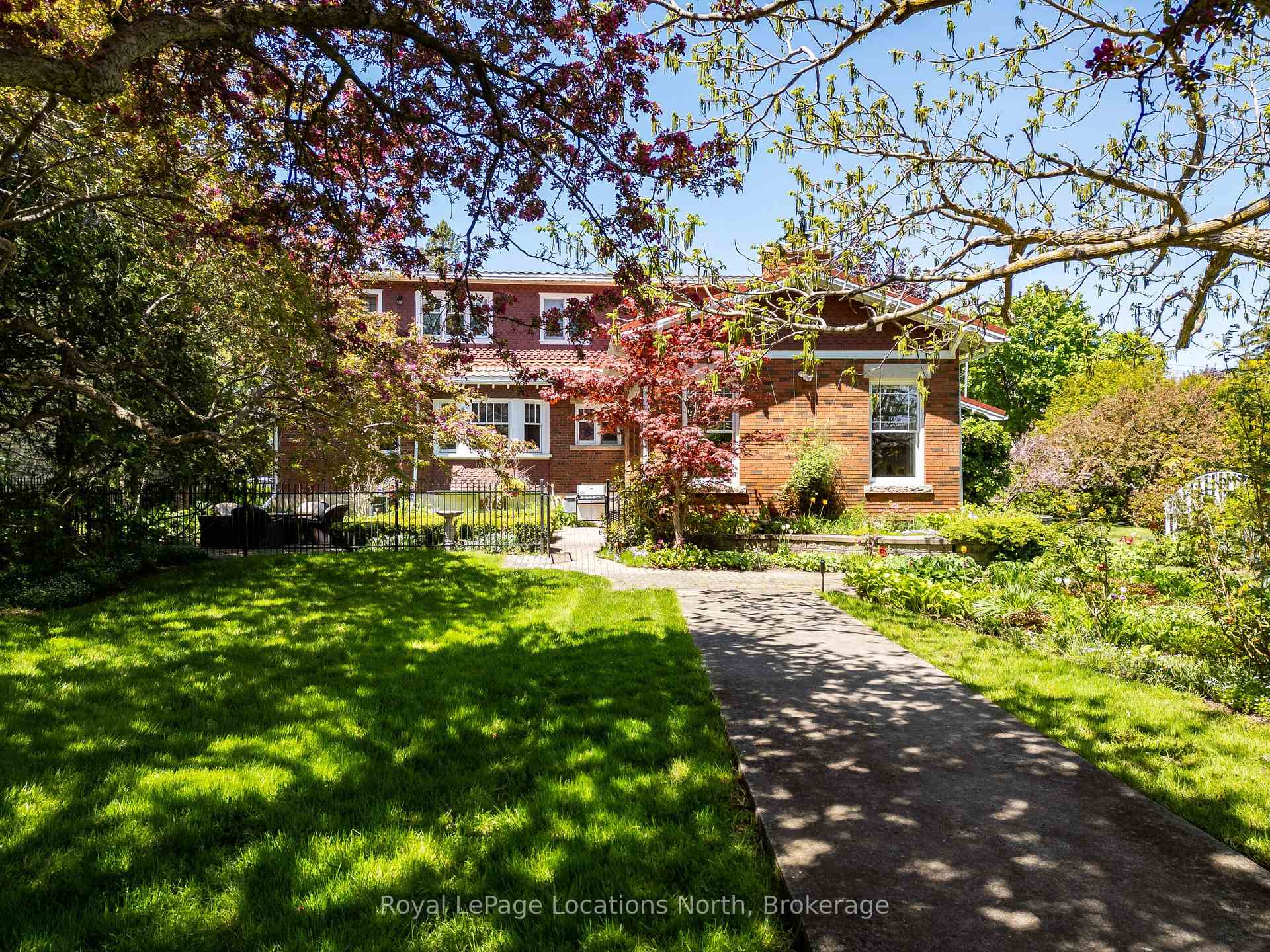 Photo 36 of 145 Bruce Street S, Blue Mountains — HOMEH