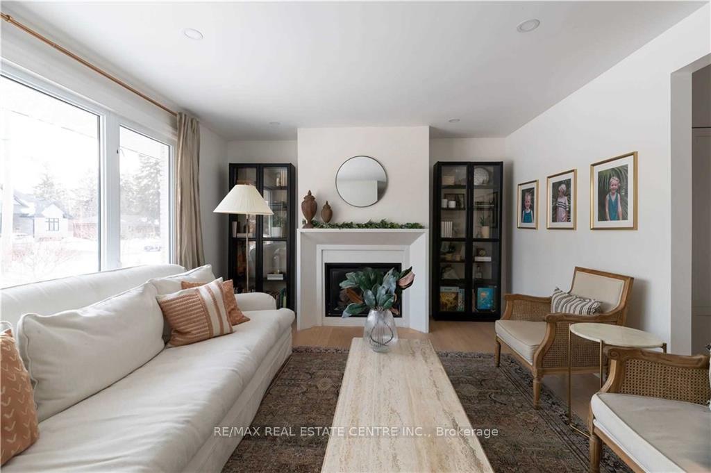 Photo 4 of 85 Miller Drive, Hamilton, Ancaster — HOMEH
