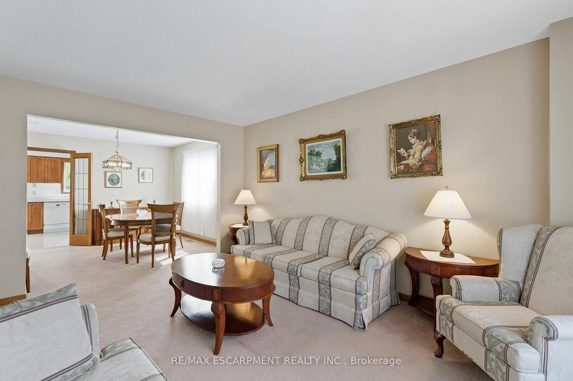 Photo 5 of 40 Gatestone Drive, Hamilton, Stoney Creek Mountain — HOMEH
