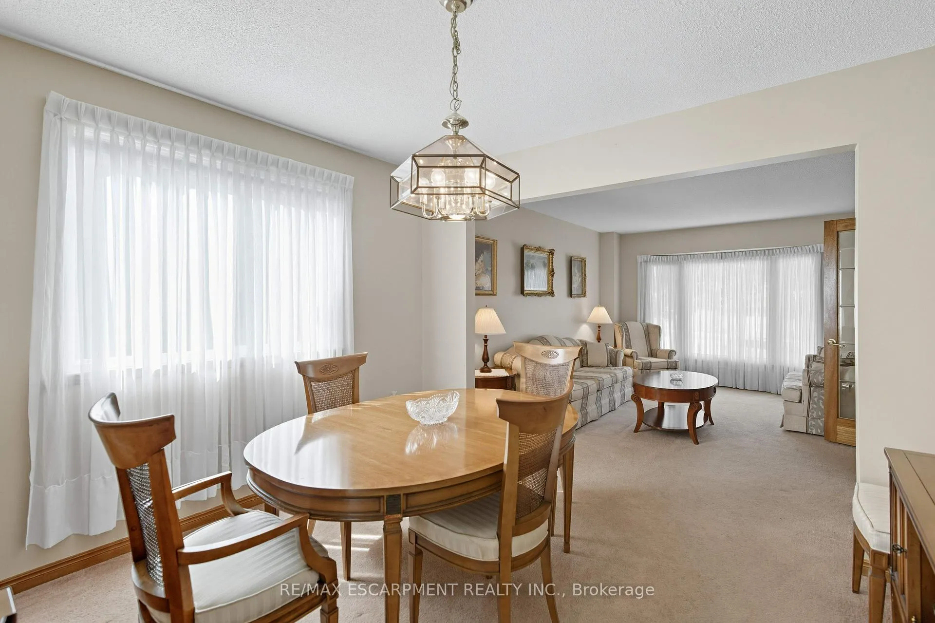 Photo 8 of 40 Gatestone Drive, Hamilton, Stoney Creek Mountain — HOMEH