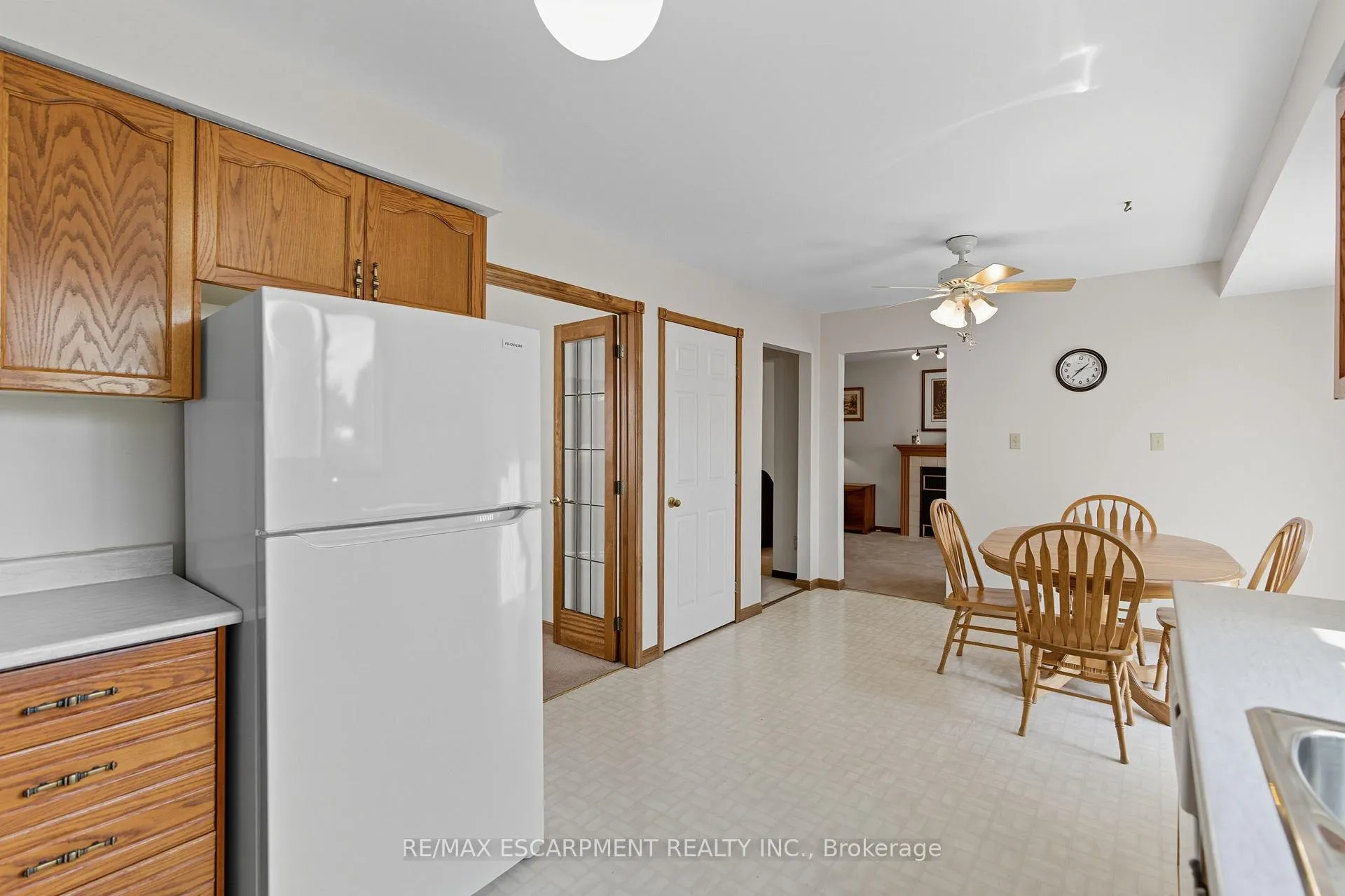 Photo 16 of 40 Gatestone Drive, Hamilton, Stoney Creek Mountain — HOMEH