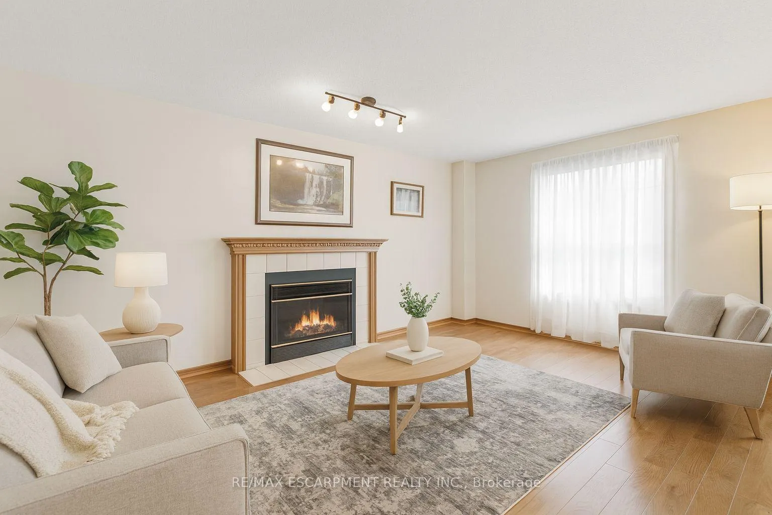 Photo 18 of 40 Gatestone Drive, Hamilton, Stoney Creek Mountain — HOMEH