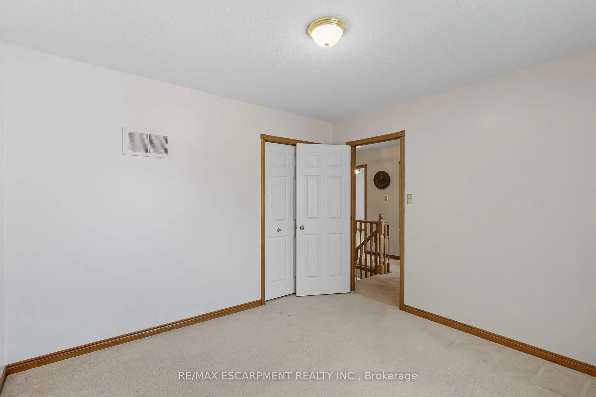 Photo 34 of 40 Gatestone Drive, Hamilton, Stoney Creek Mountain — HOMEH