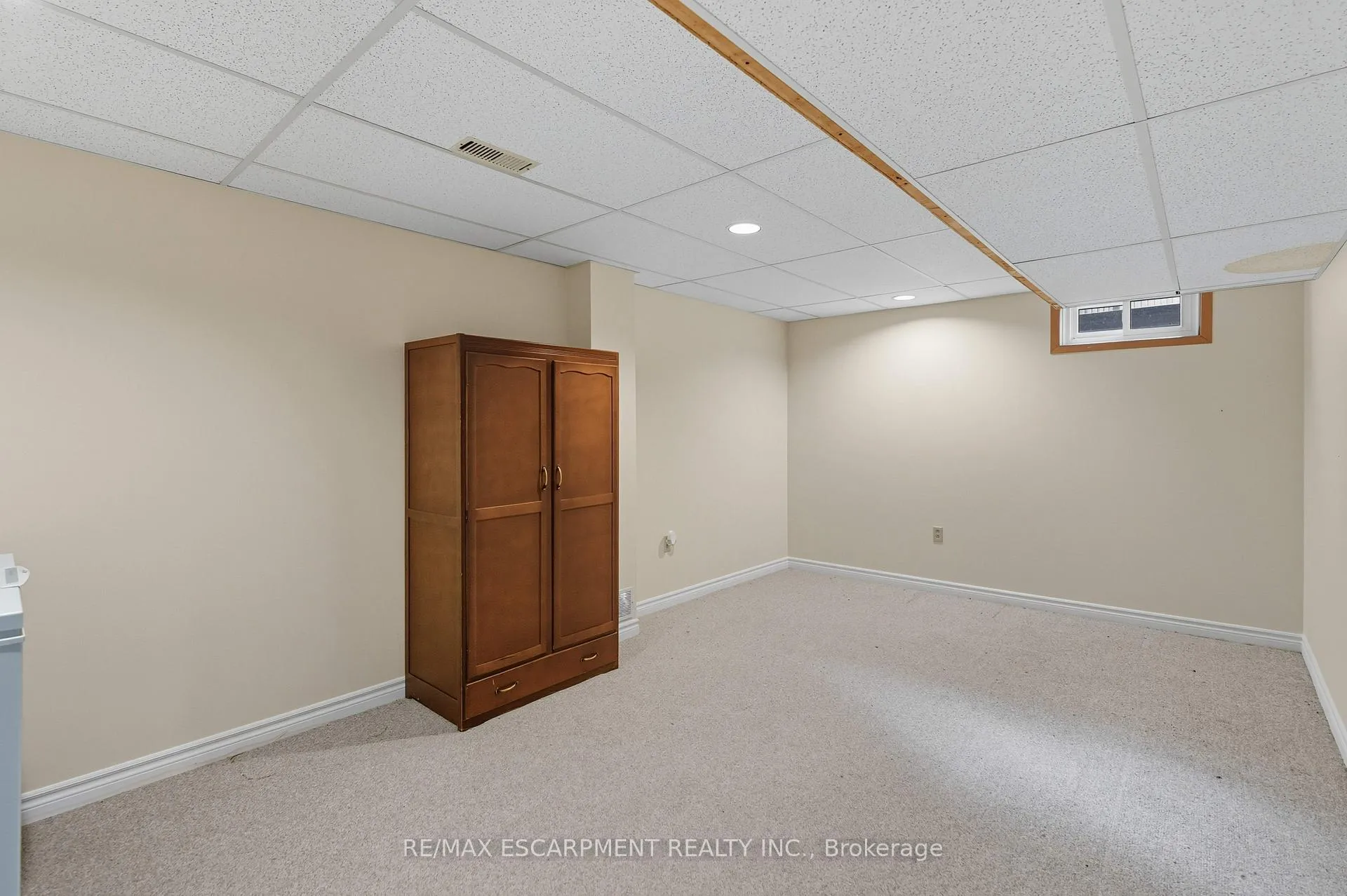 Photo 37 of 40 Gatestone Drive, Hamilton, Stoney Creek Mountain — HOMEH