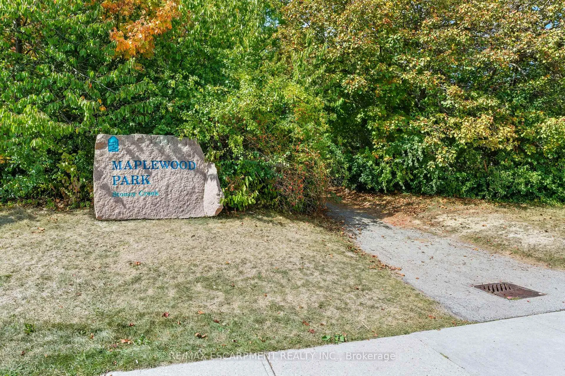 Photo 40 of 40 Gatestone Drive, Hamilton, Stoney Creek Mountain — HOMEH