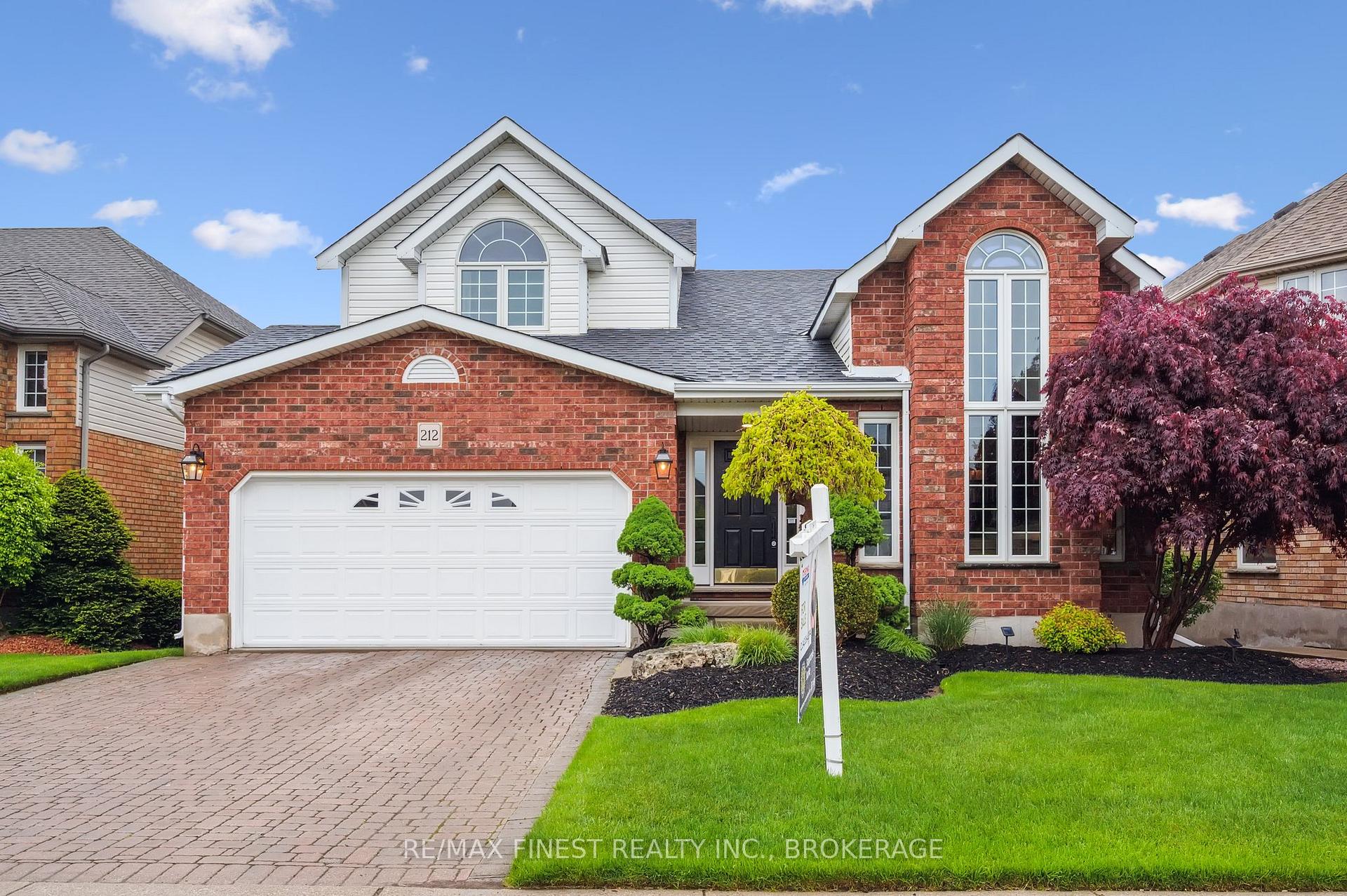 Photo 2 of 212 Summerfield Drive, Guelph, Pineridge/Westminster Woods — HOMEH