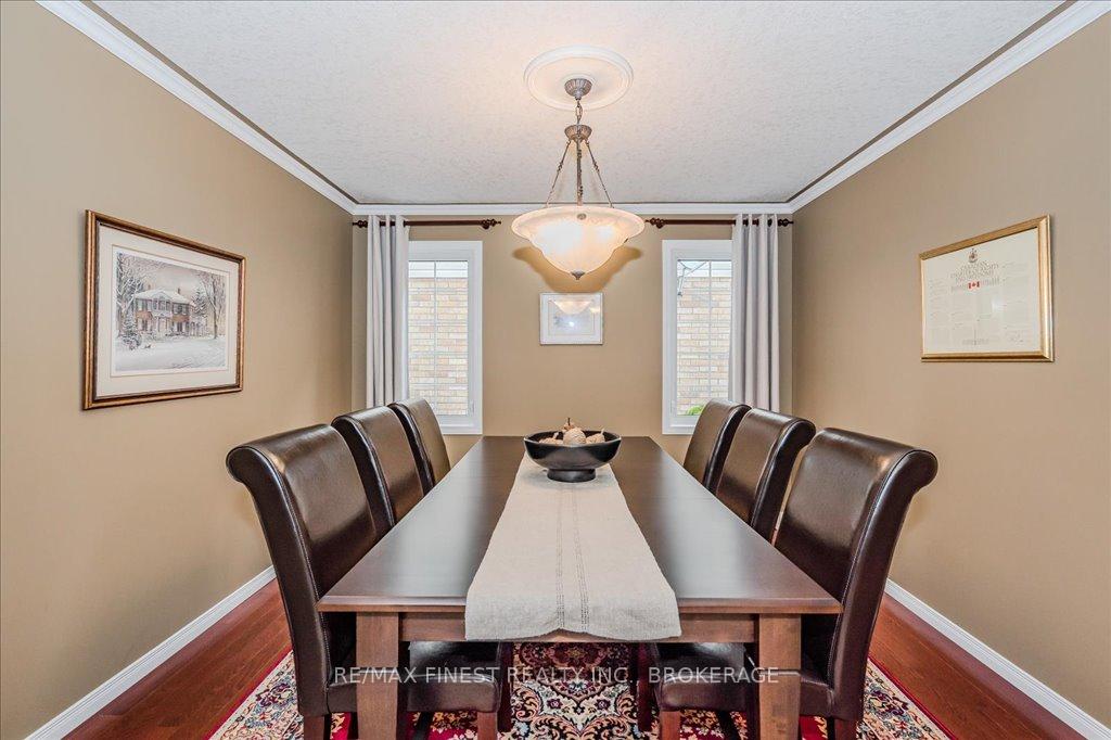 Photo 9 of 212 Summerfield Drive, Guelph, Pineridge/Westminster Woods — HOMEH