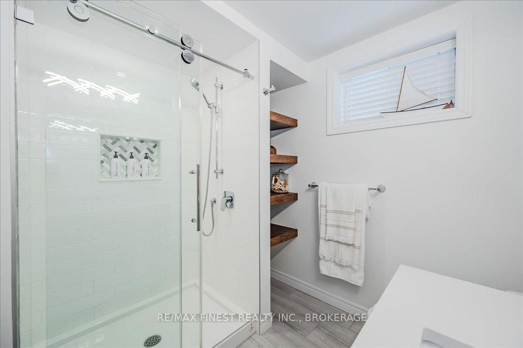 Photo 38 of 212 Summerfield Drive, Guelph, Pineridge/Westminster Woods — HOMEH
