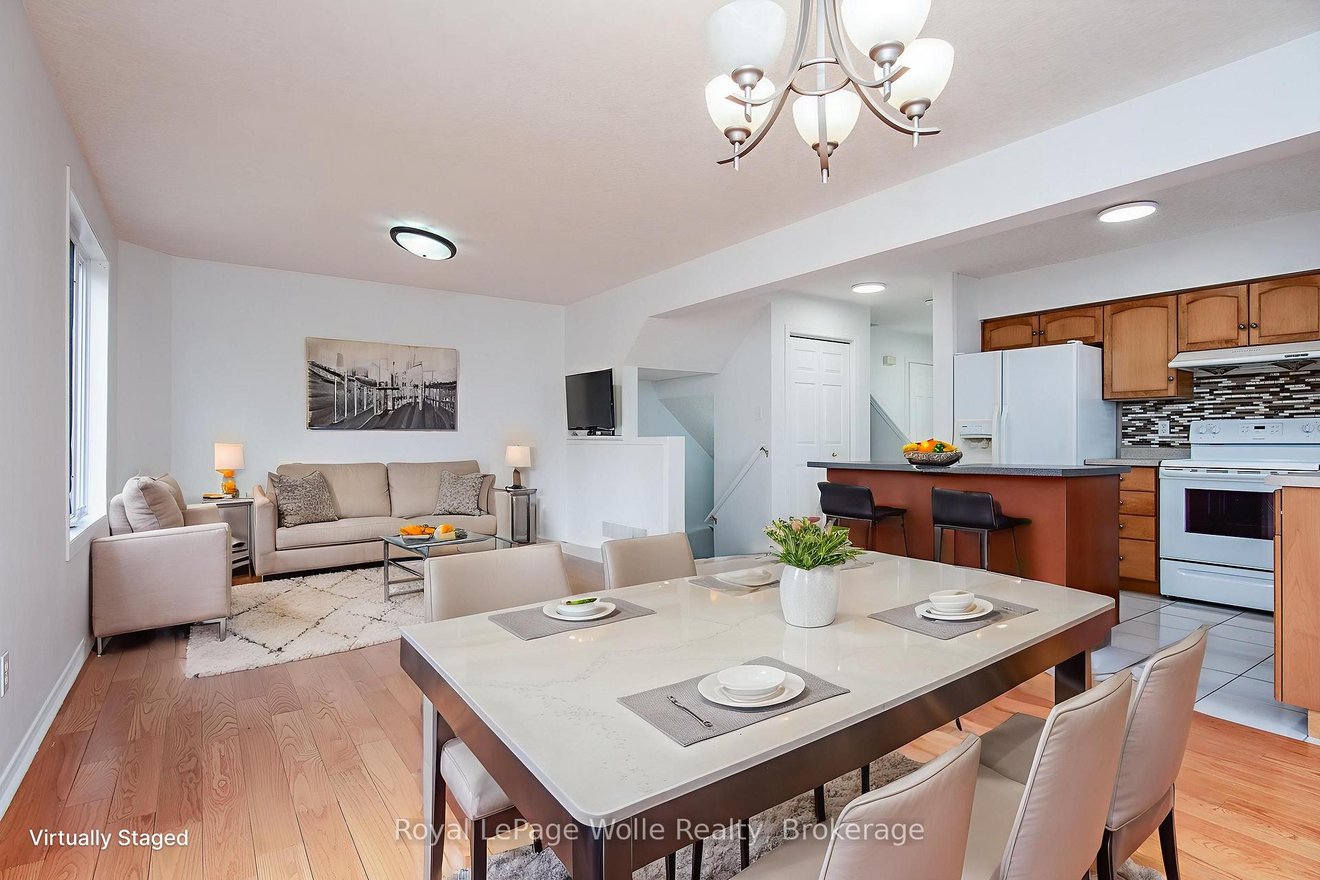 Photo 9 of 49 Bond Court, Guelph, Willow West/Sugarbush/West Acres — HOMEH