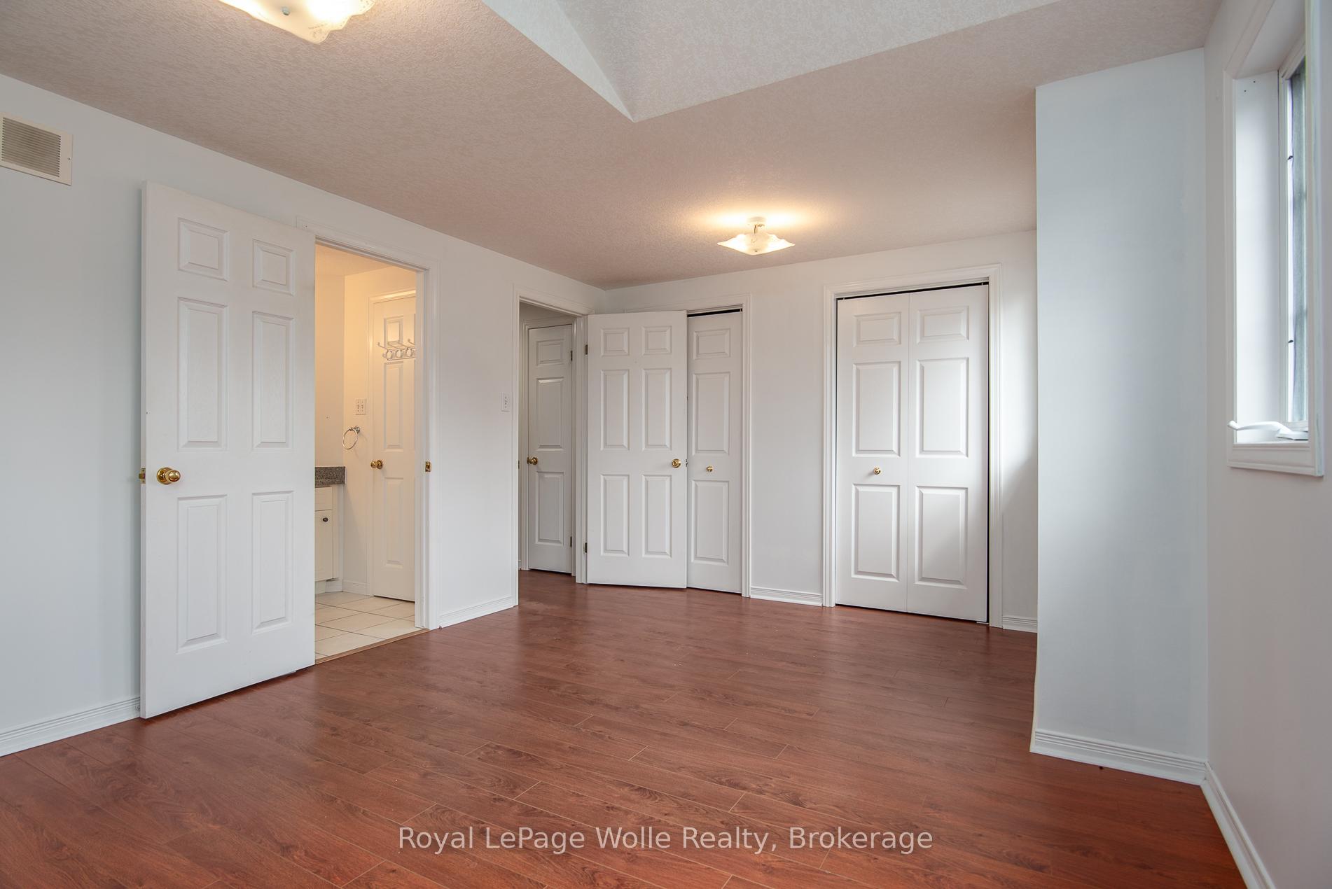 Photo 24 of 49 Bond Court, Guelph, Willow West/Sugarbush/West Acres — HOMEH