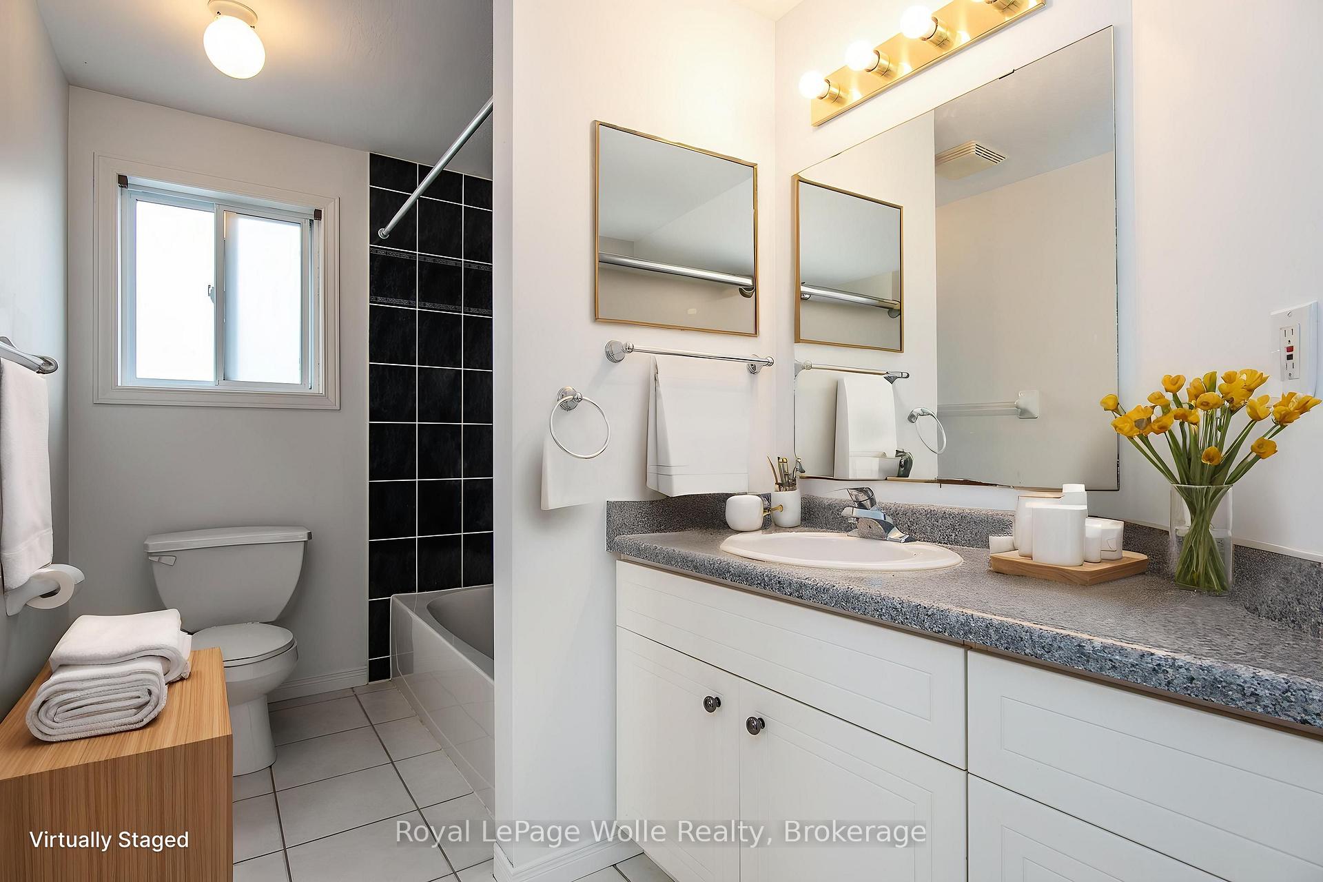 Photo 25 of 49 Bond Court, Guelph, Willow West/Sugarbush/West Acres — HOMEH