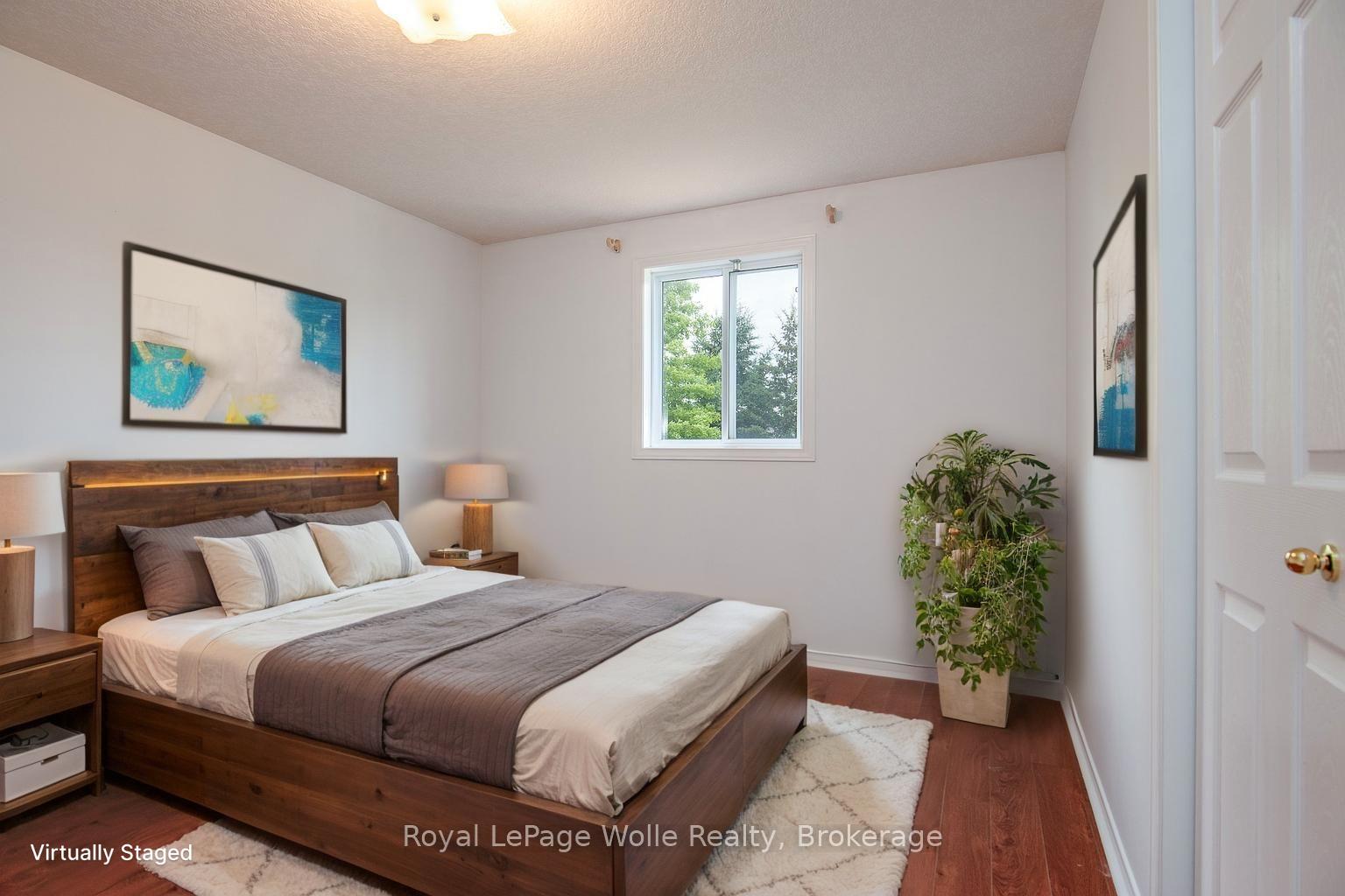 Photo 27 of 49 Bond Court, Guelph, Willow West/Sugarbush/West Acres — HOMEH