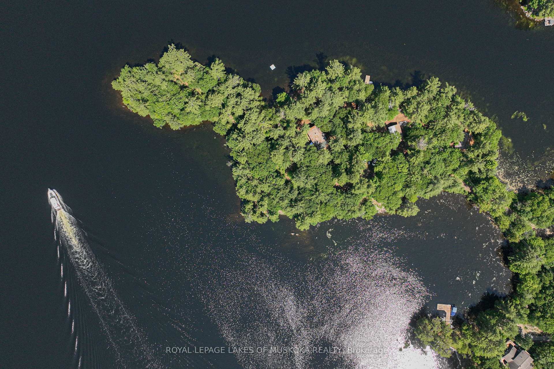 Photo 7 of 1124 Flanagan Trail, Gravenhurst, Wood (Gravenhurst) — HOMEH
