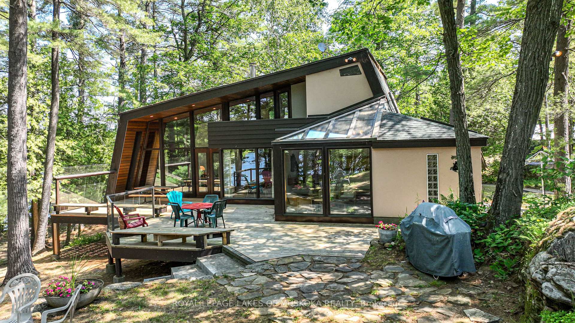 Photo 12 of 1124 Flanagan Trail, Gravenhurst, Wood (Gravenhurst) — HOMEH