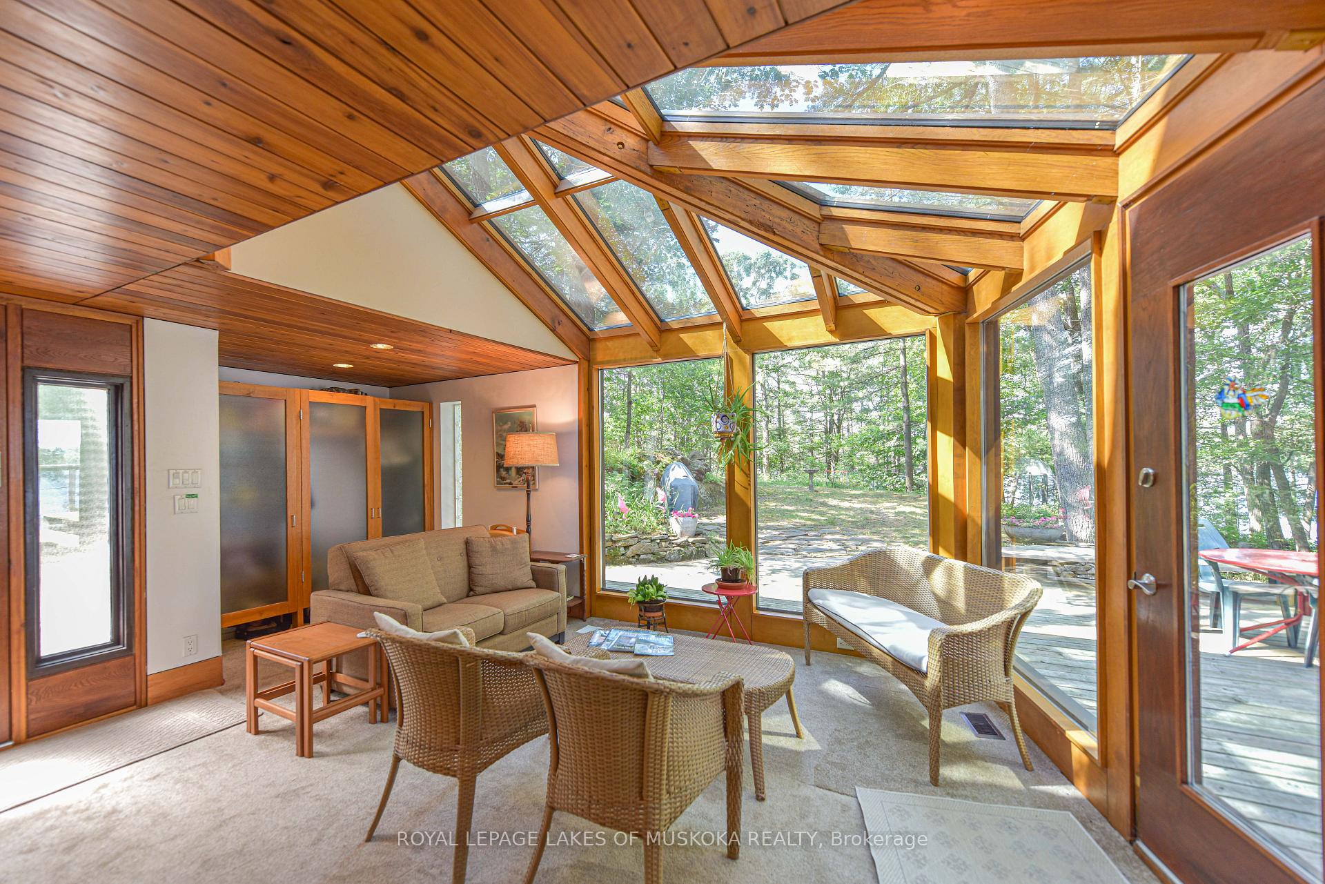 Photo 17 of 1124 Flanagan Trail, Gravenhurst, Wood (Gravenhurst) — HOMEH