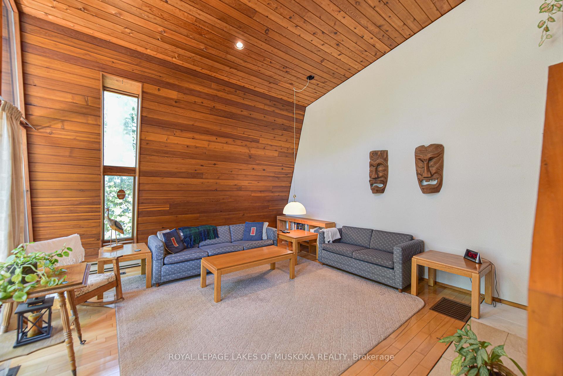 Photo 18 of 1124 Flanagan Trail, Gravenhurst, Wood (Gravenhurst) — HOMEH