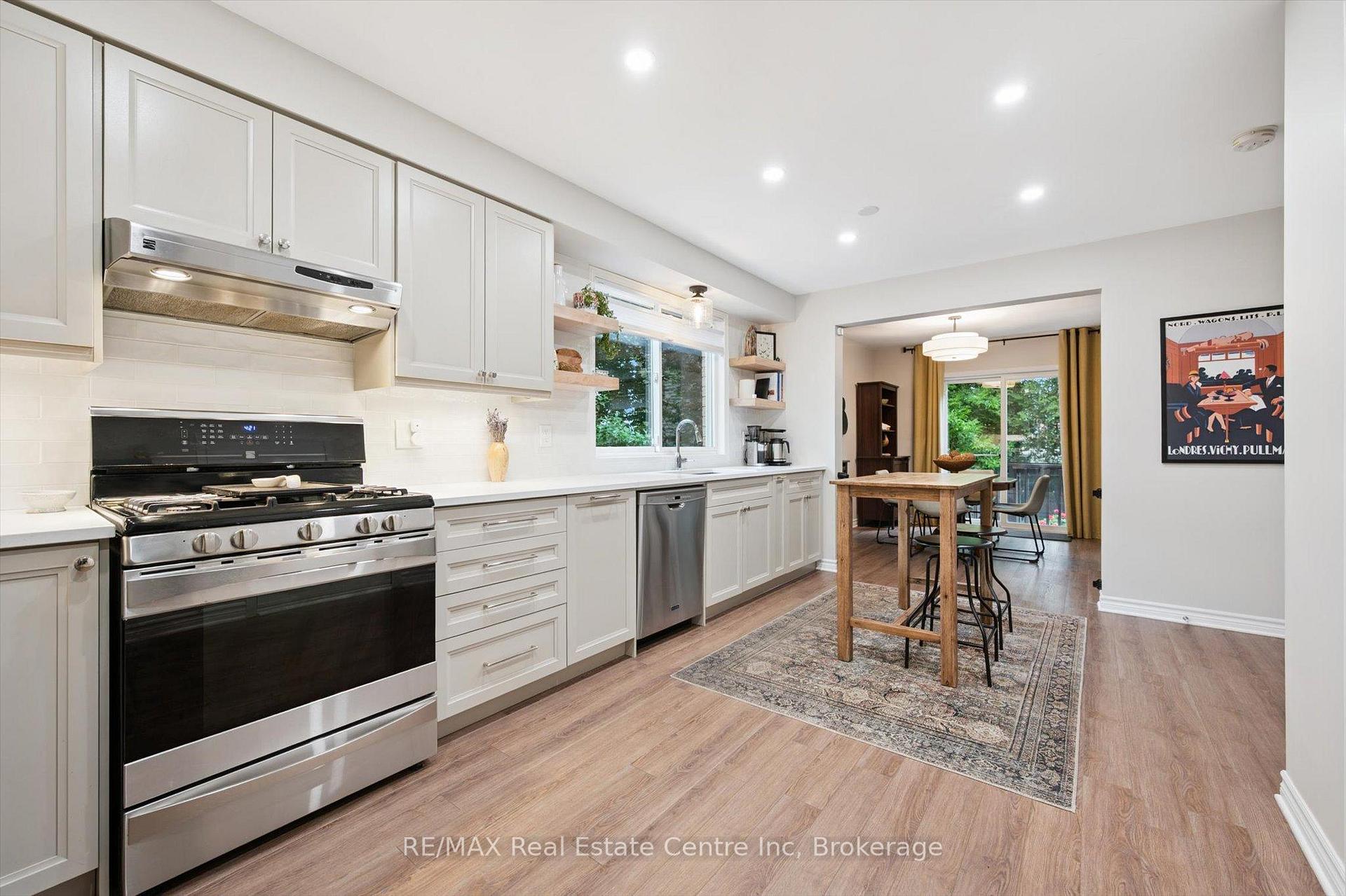 Photo 3 of 33 London Road E, Guelph, Exhibition Park — HOMEH