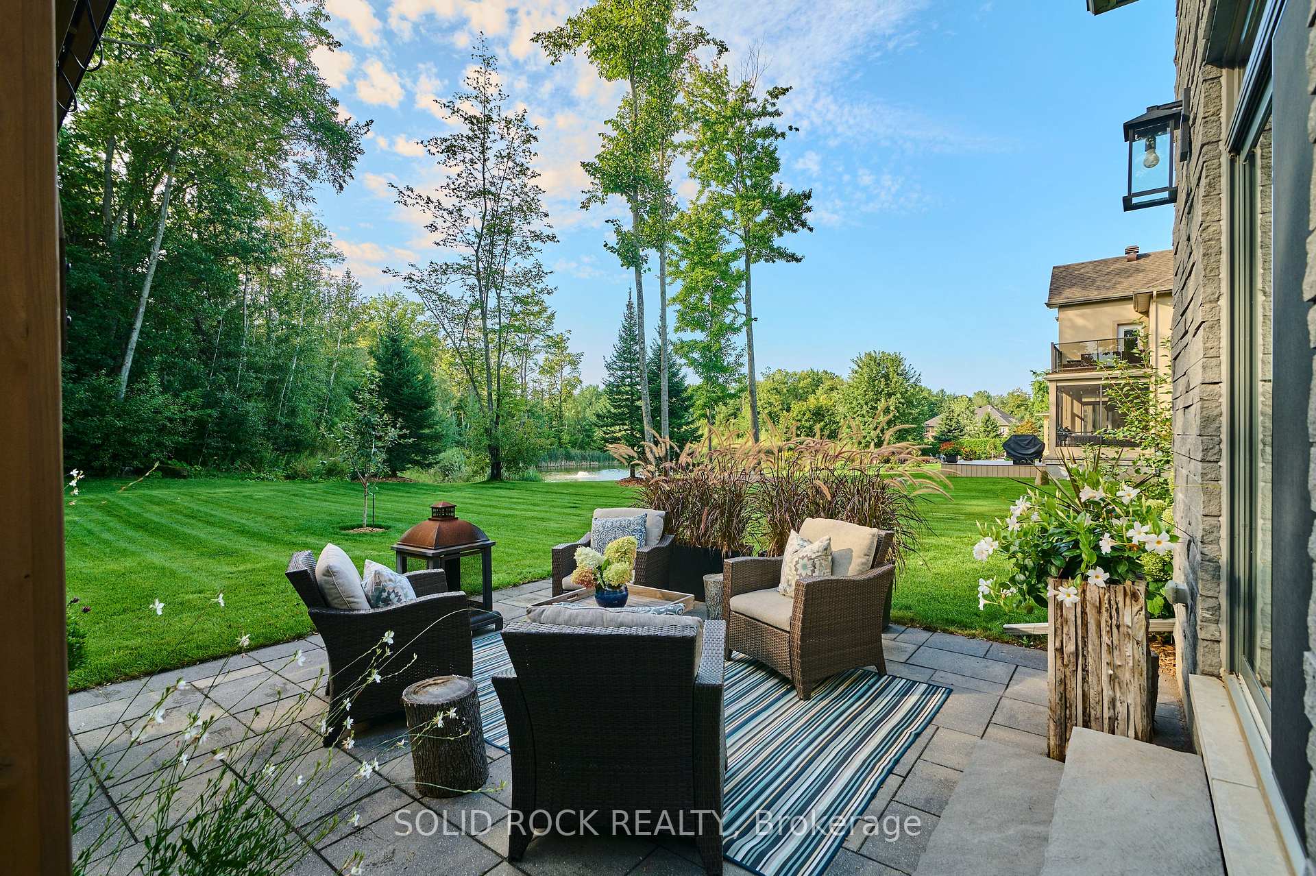 Photo 9 of 1882 Cedarlakes Way, Ottawa, Greely — HOMEH