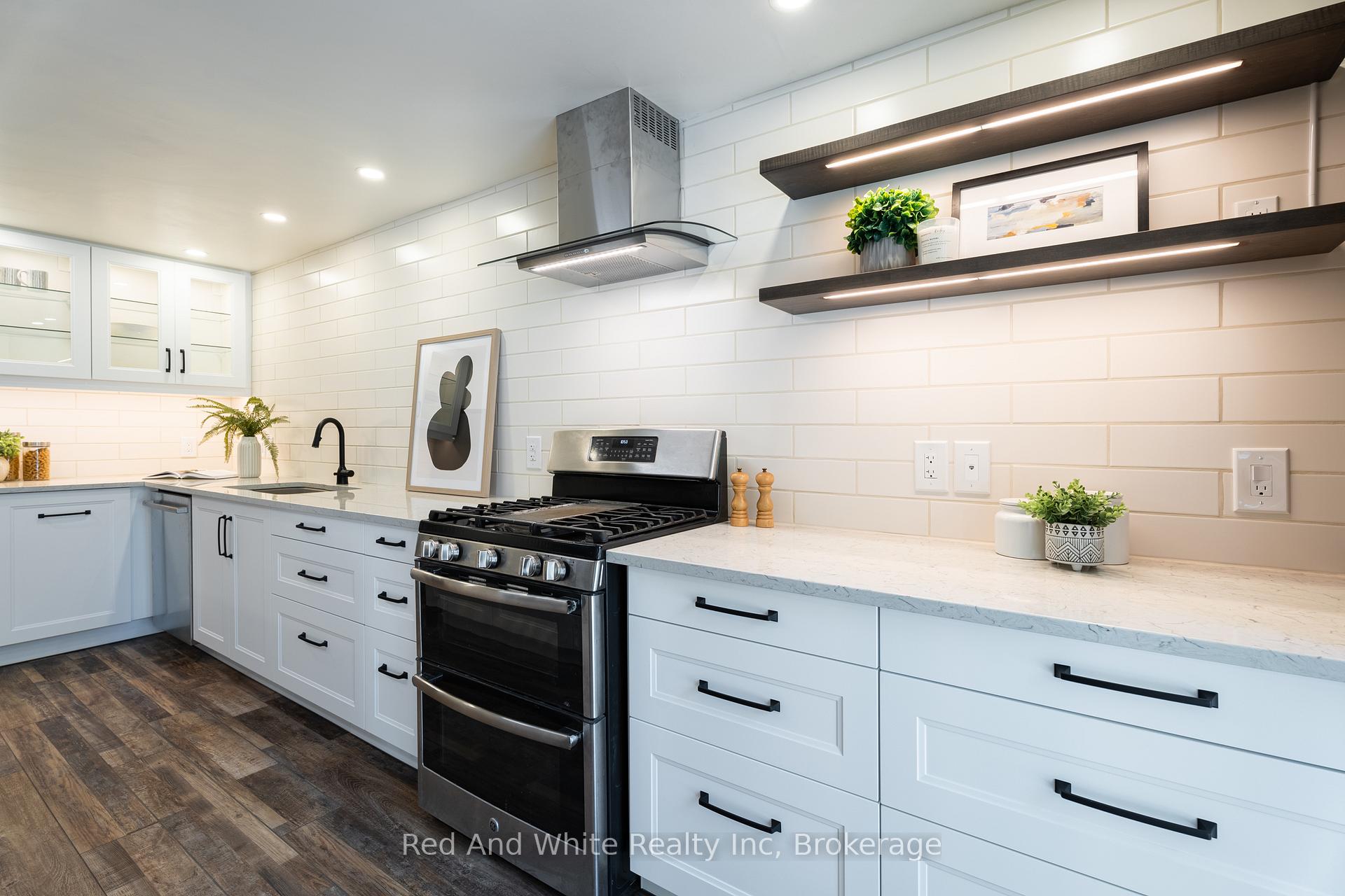 Photo 8 of 8 Grandridge Crescent W, Guelph, Willow West/Sugarbush/West Acres — HOMEH