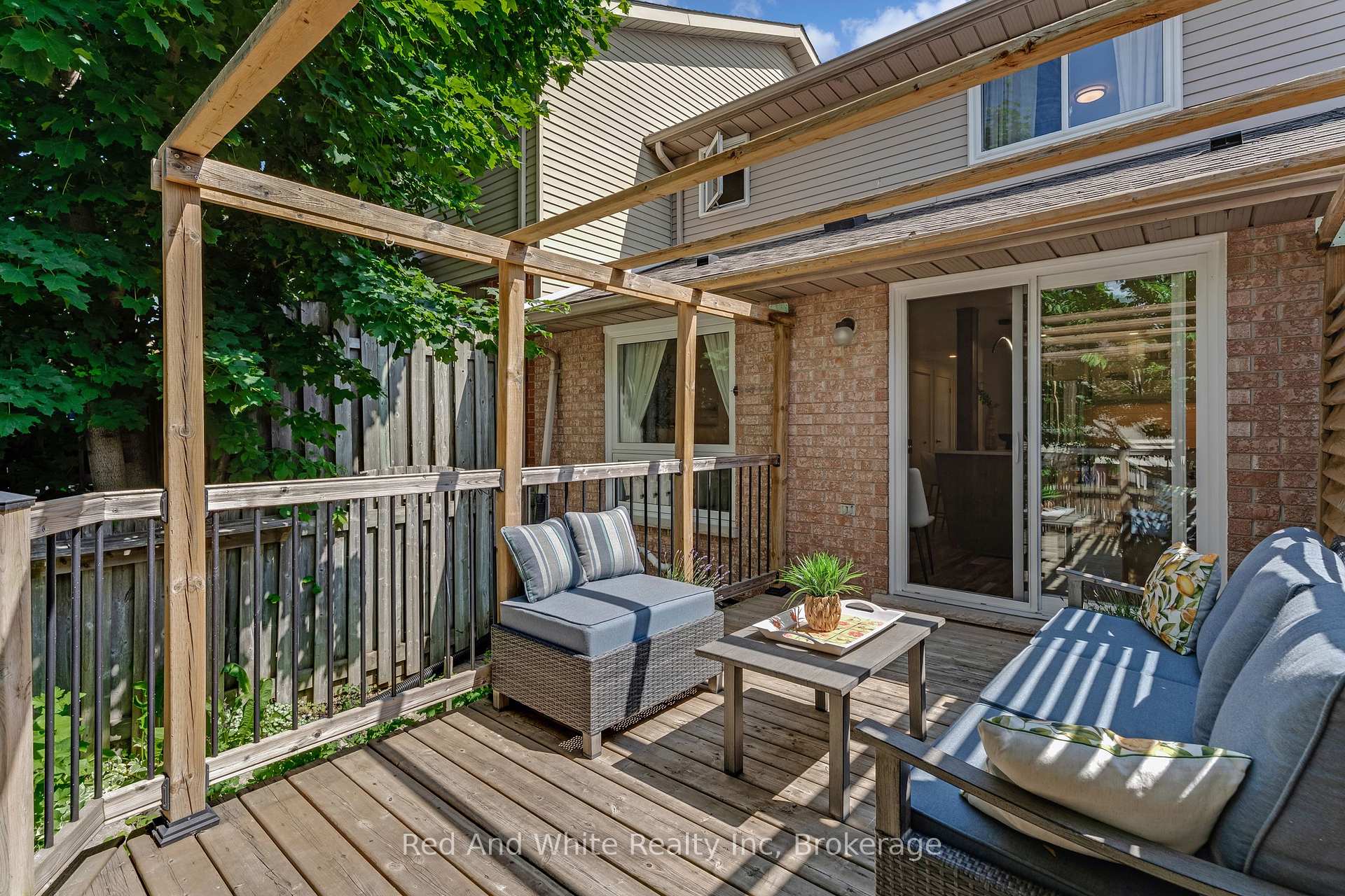 Photo 26 of 8 Grandridge Crescent W, Guelph, Willow West/Sugarbush/West Acres — HOMEH
