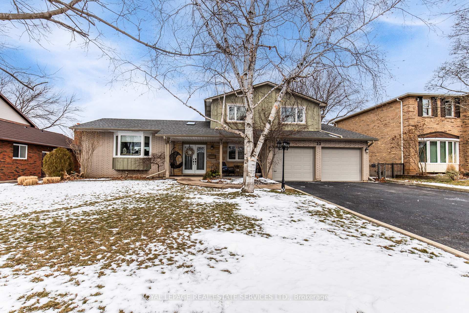 Photo 2 of 33 Cheval Drive, Grimsby, Grimsby Beach — HOMEH