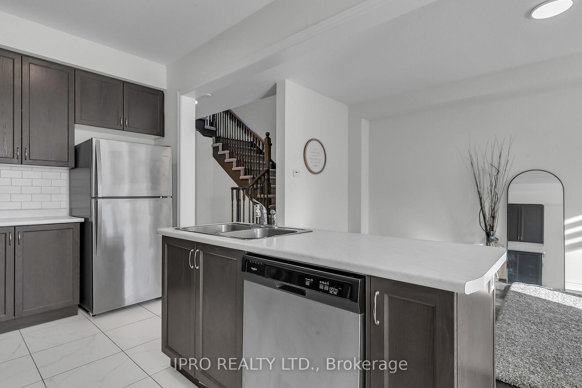 Photo 7 of Unit 60, 166 Deerpath Drive, Guelph, Willow West/Sugarbush/West Acres — HOMEH