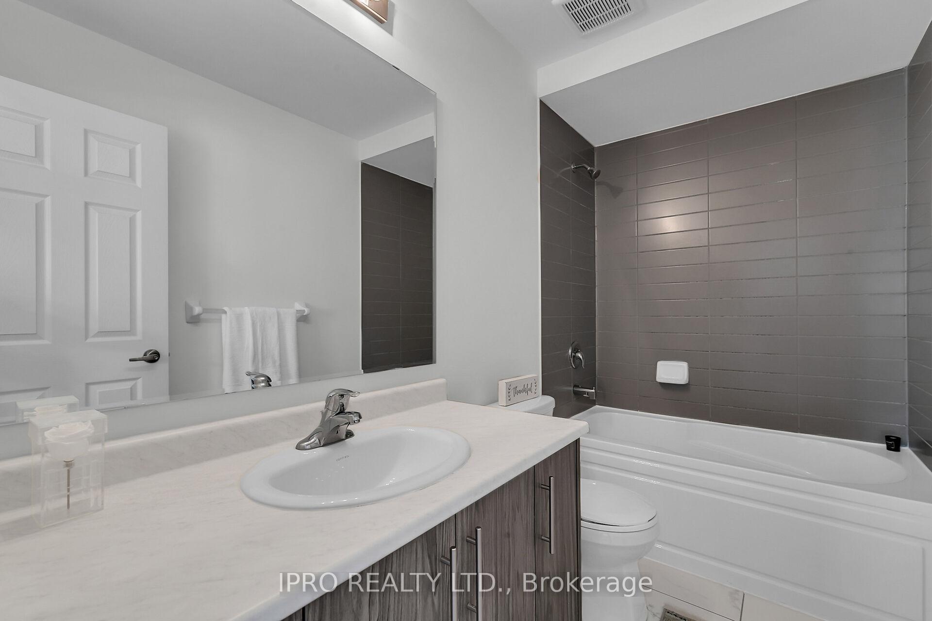 Photo 18 of Unit 60, 166 Deerpath Drive, Guelph, Willow West/Sugarbush/West Acres — HOMEH