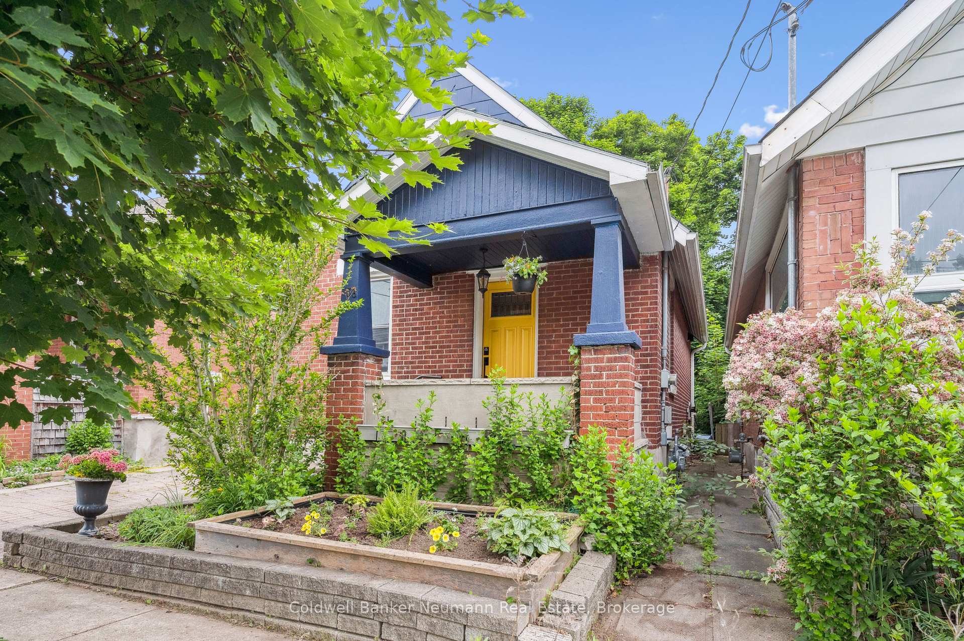Photo 1 of 136 Kingsmill Avenue, Guelph, St. Patrick's Ward — HOMEH