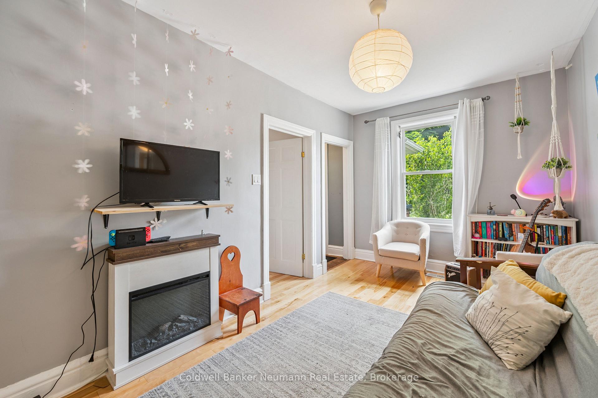 Photo 11 of 136 Kingsmill Avenue, Guelph, St. Patrick's Ward — HOMEH